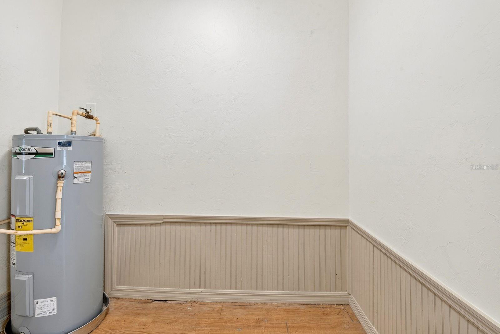 140 COWPEN LN, SARASOTA, FL, 34240