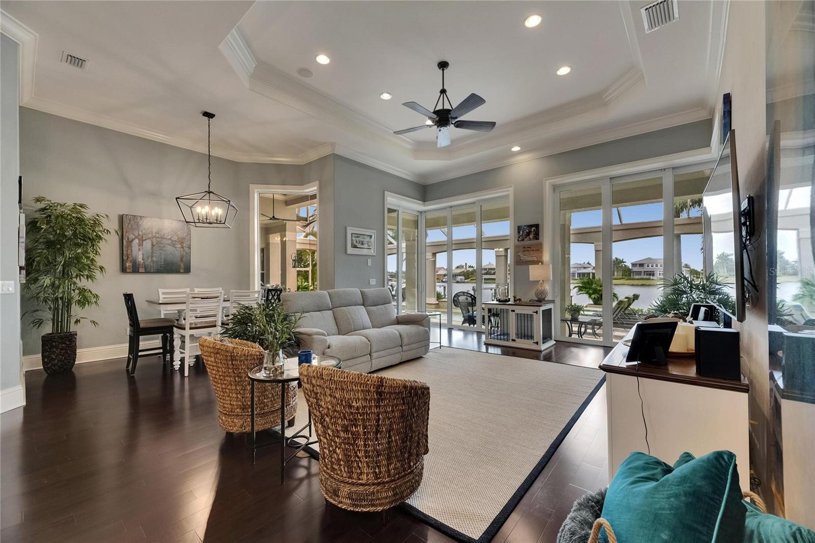 624 BALIBAY RD, APOLLO BEACH, FL, 33572