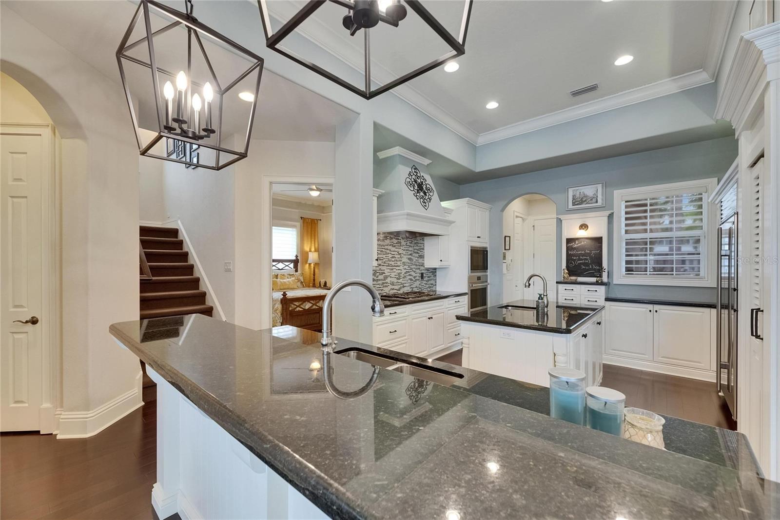 624 BALIBAY RD, APOLLO BEACH, FL, 33572