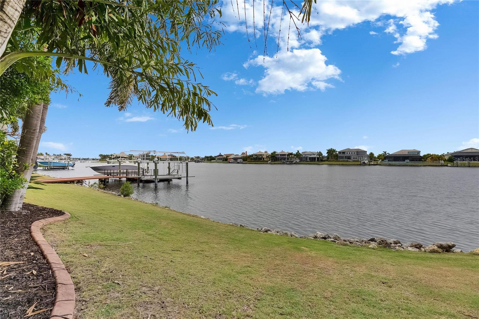 624 BALIBAY RD, APOLLO BEACH, FL, 33572