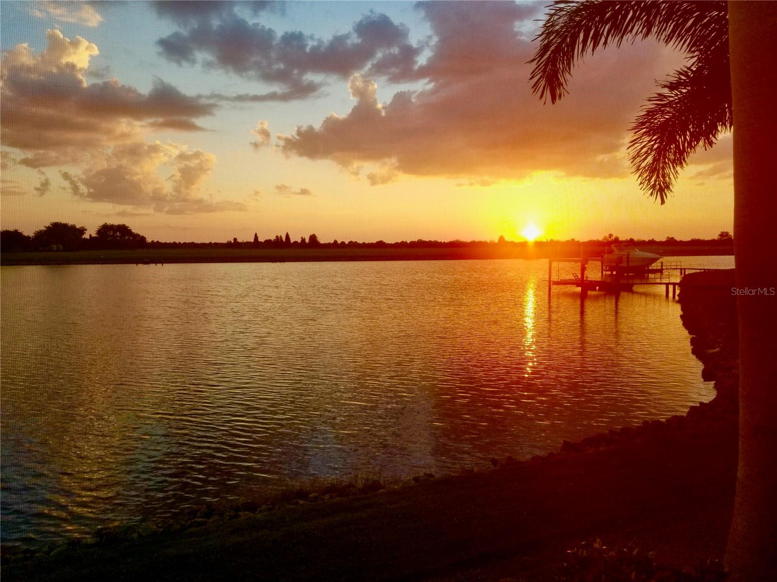 624 BALIBAY RD, APOLLO BEACH, FL, 33572