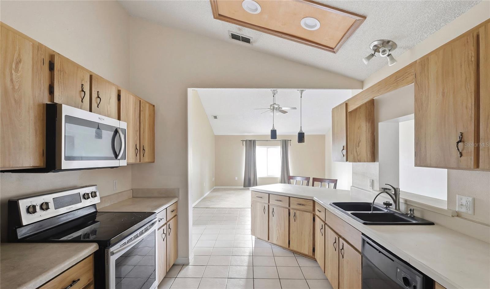 1731 HAZELTON AVE, DELTONA, FL, 32738