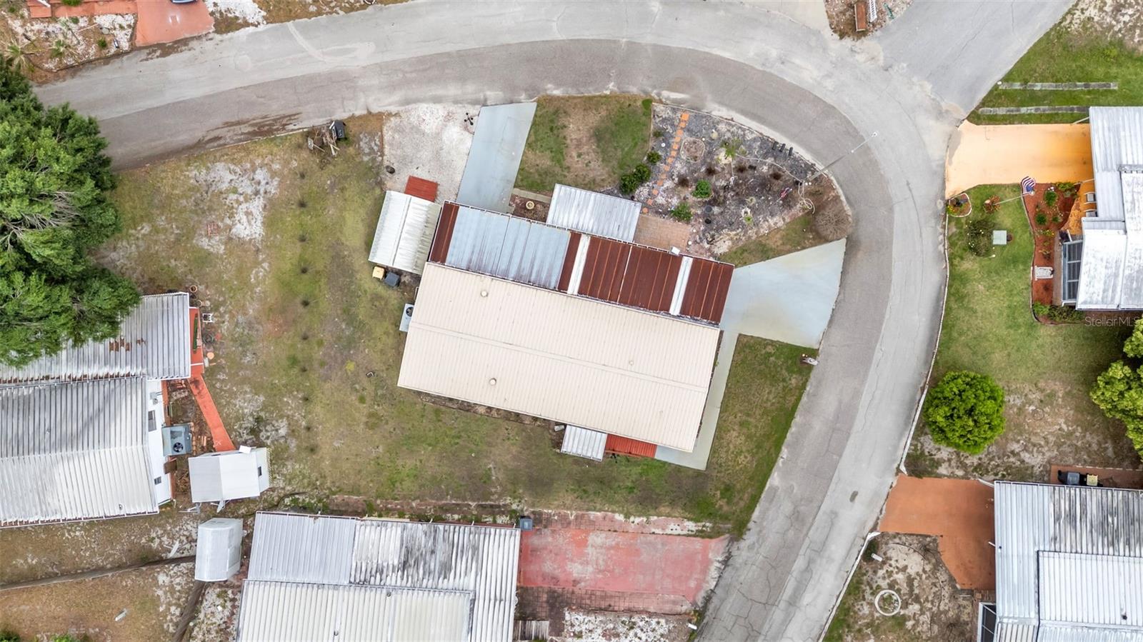 12 WOODLAND CIR, HAINES CITY, FL, 33844