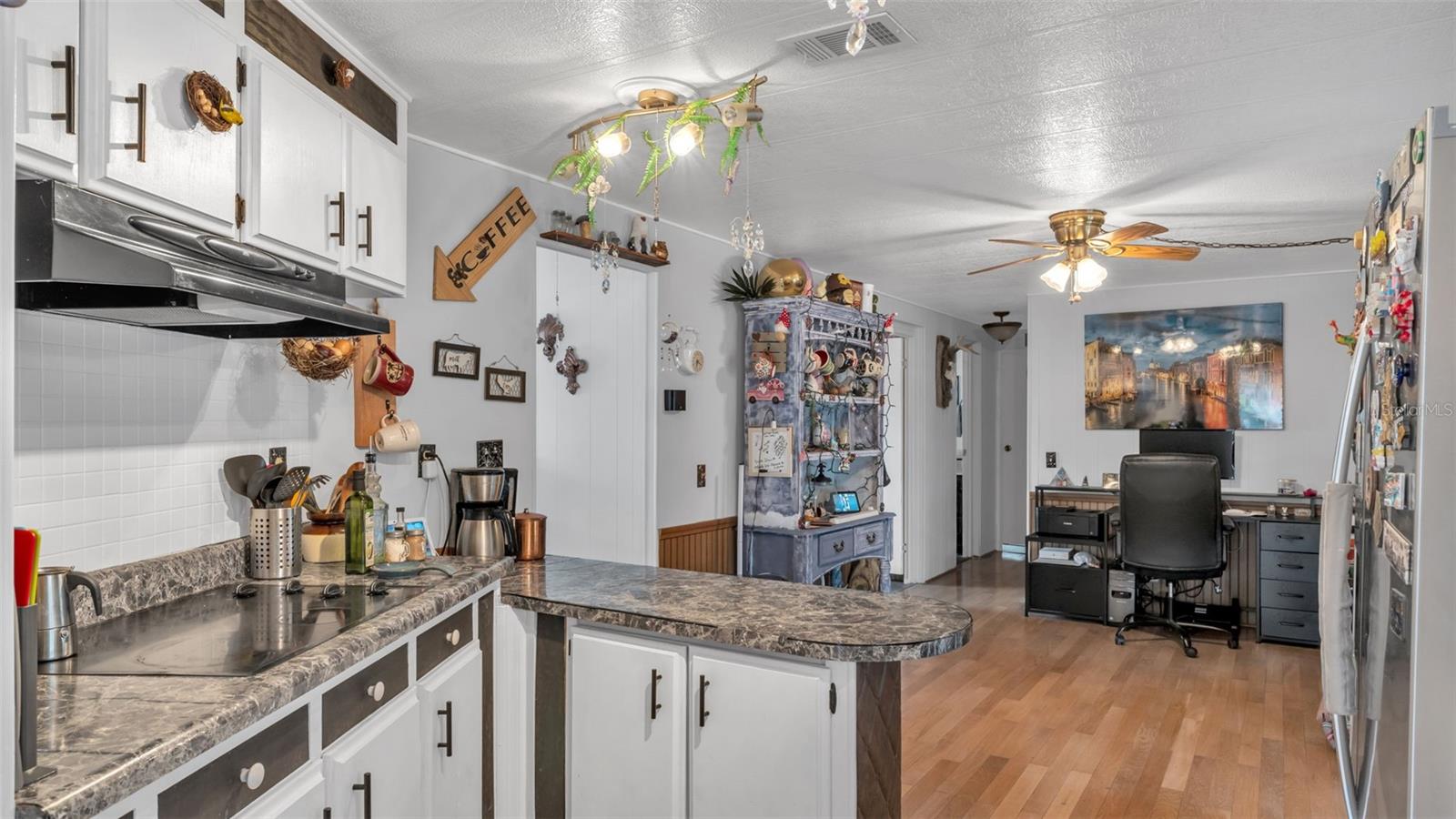 12 WOODLAND CIR, HAINES CITY, FL, 33844