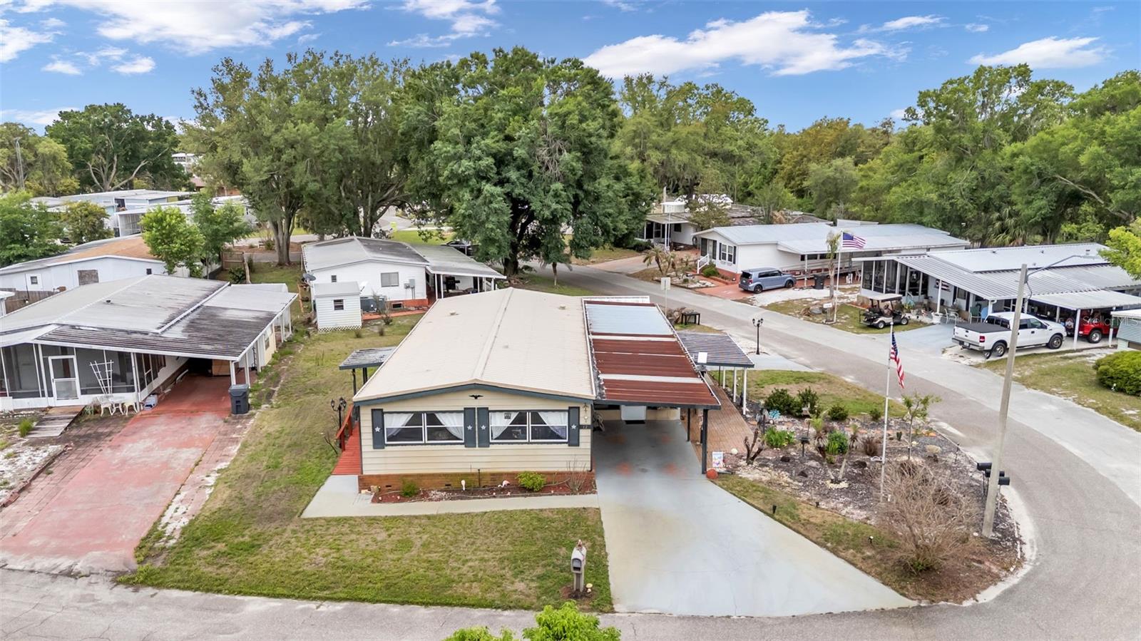 12 WOODLAND CIR, HAINES CITY, FL, 33844