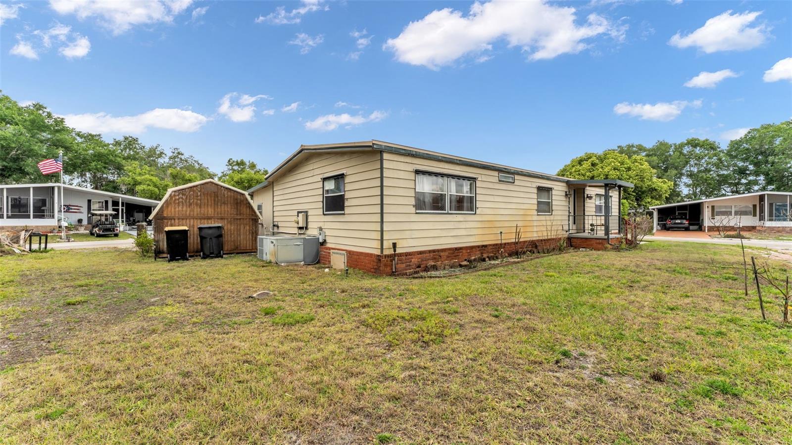 12 WOODLAND CIR, HAINES CITY, FL, 33844