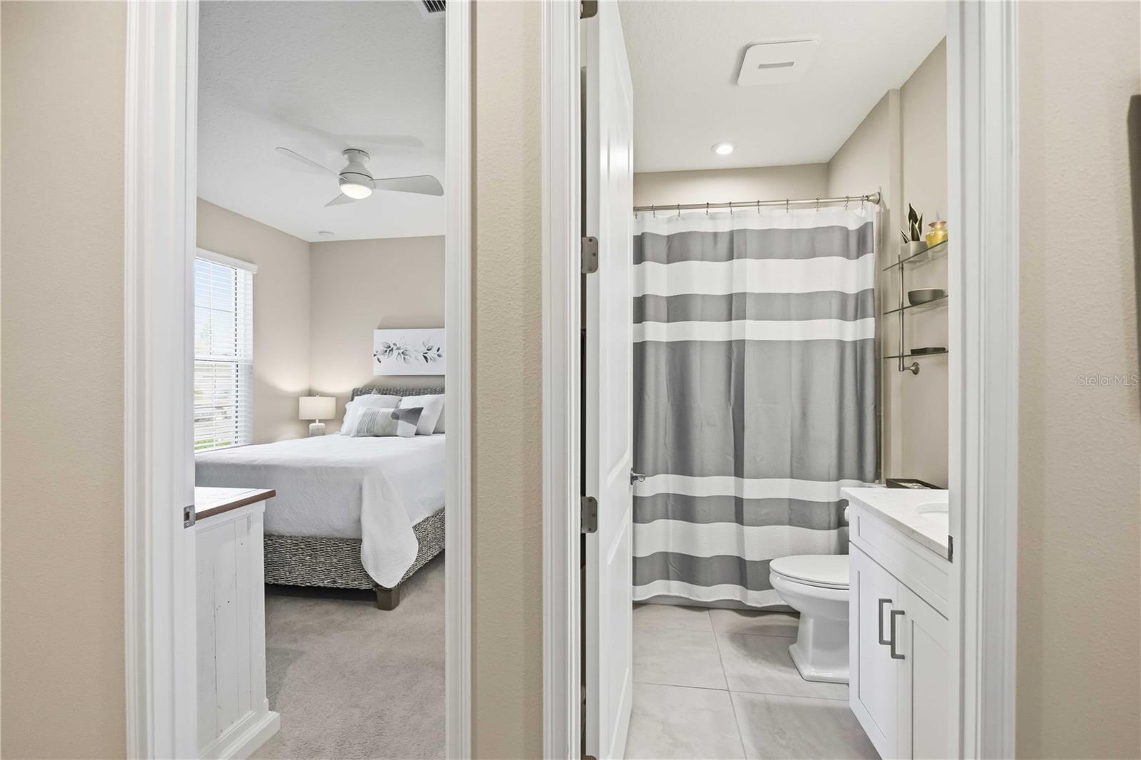 15665 SACILE LN, BRADENTON, FL, 34211
