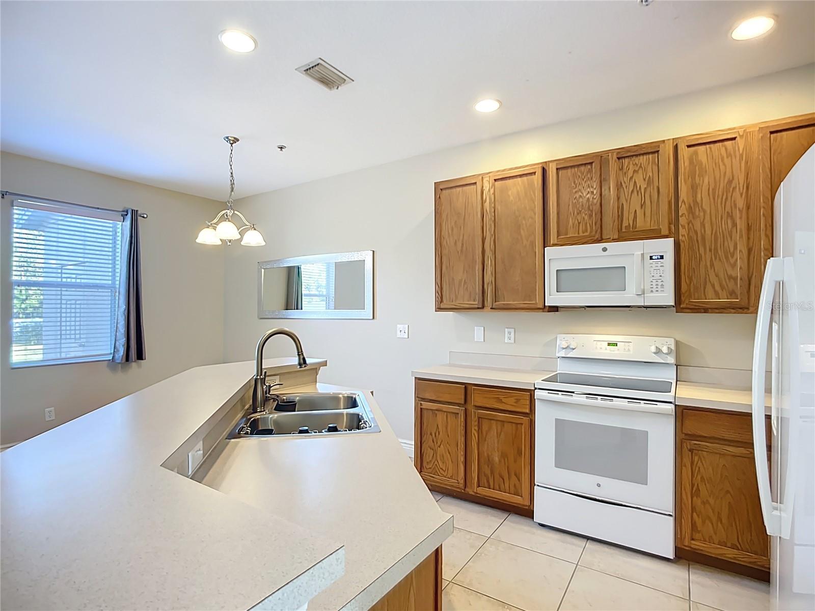 3884 DEBERRY DR, SARASOTA, FL, 34233