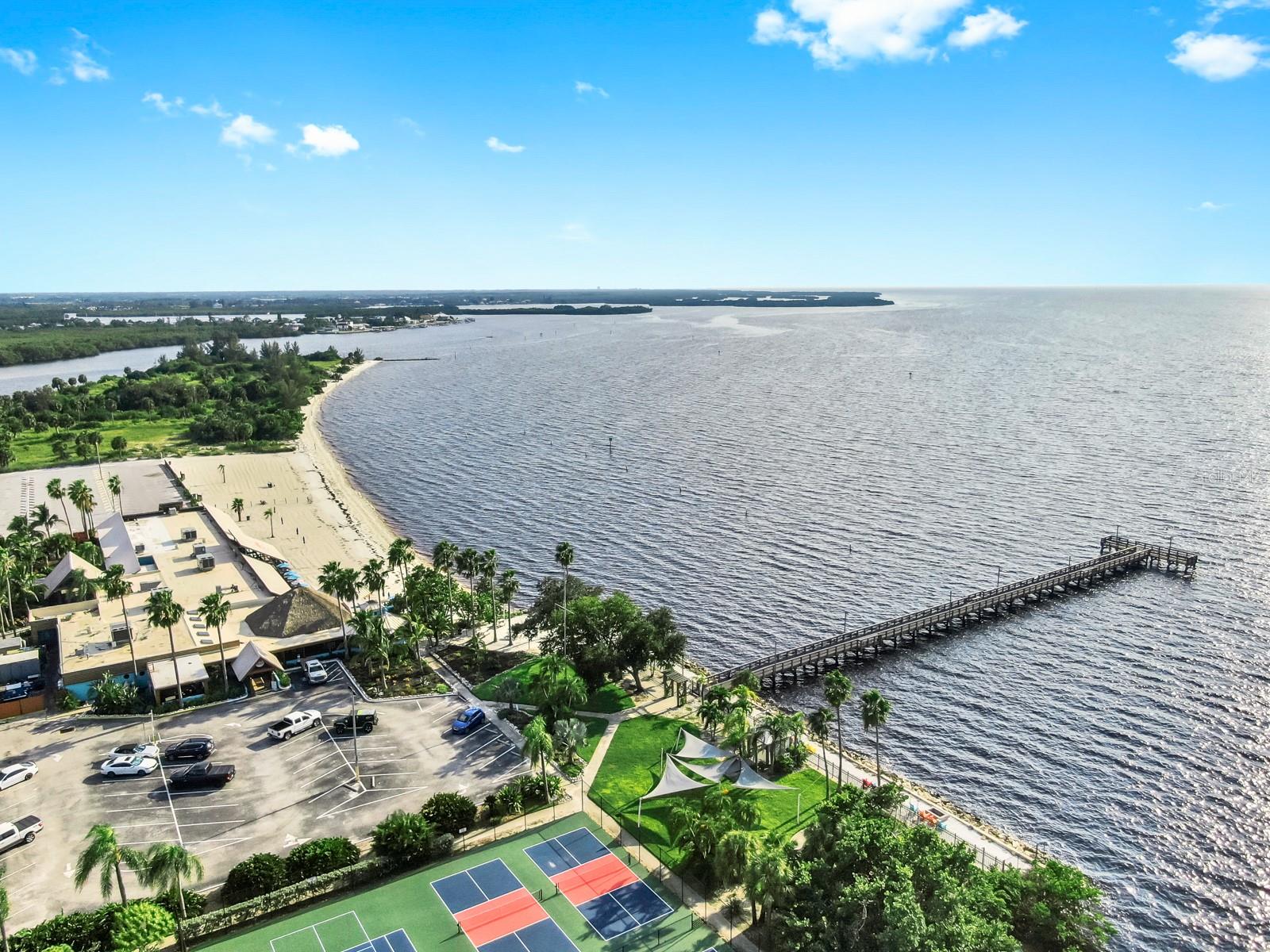 3202 MANGROVE POINT DR, RUSKIN, FL, 33570