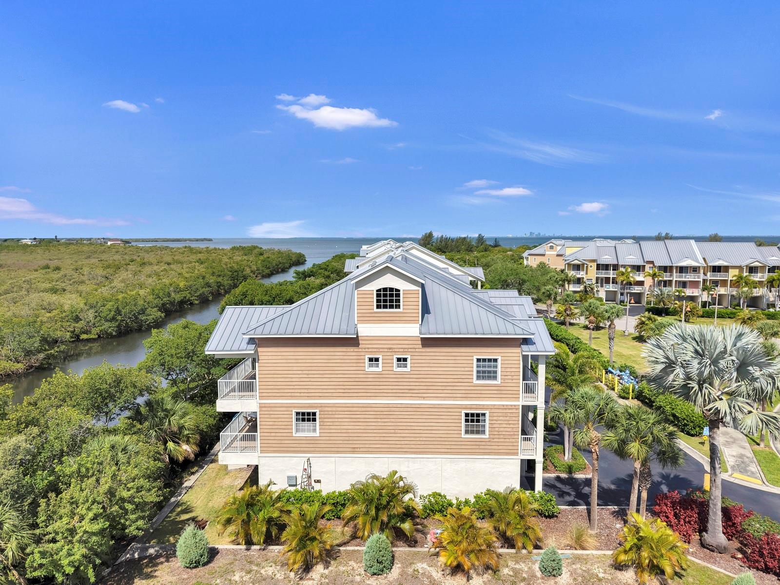 3202 MANGROVE POINT DR, RUSKIN, FL, 33570