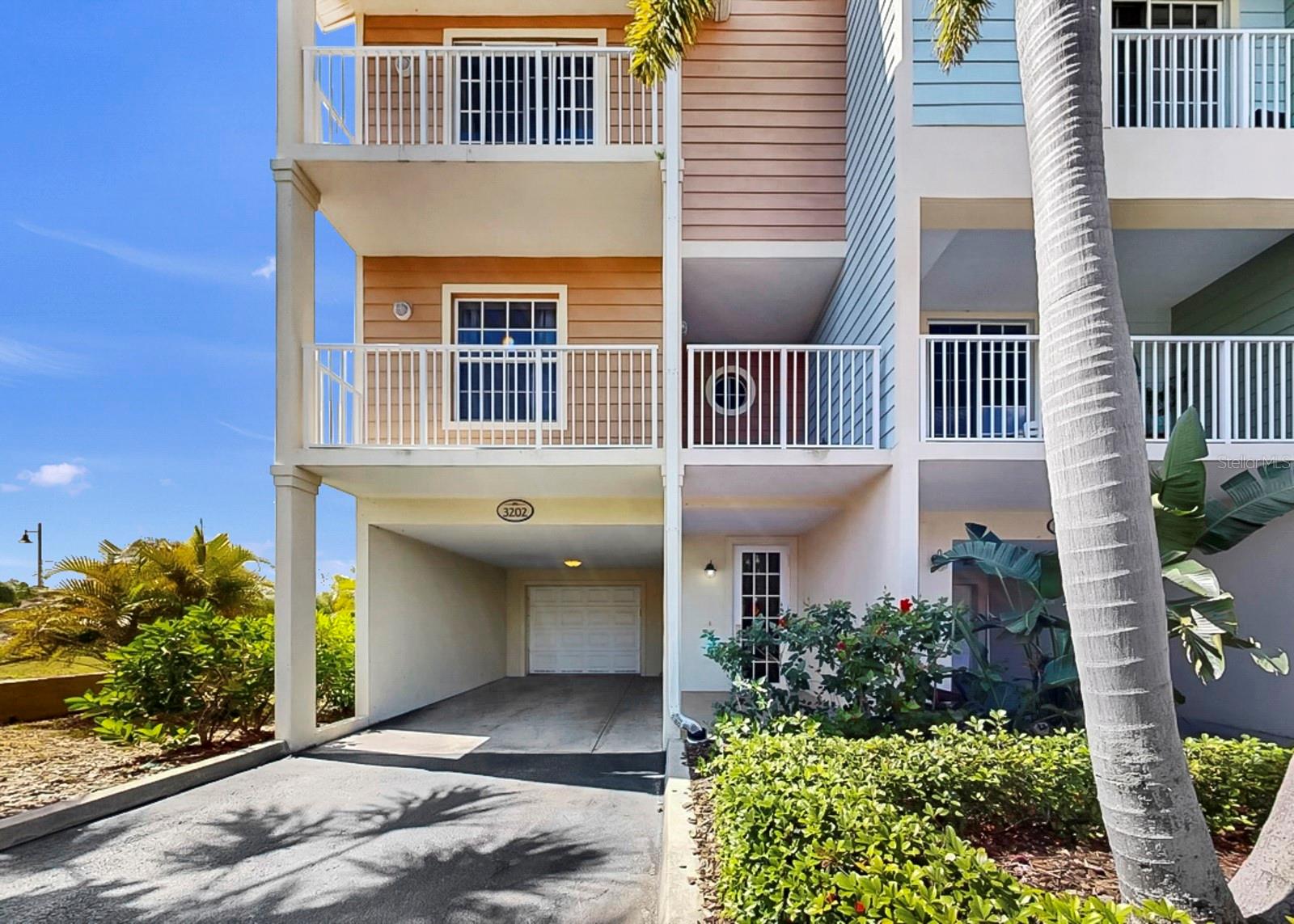 3202 MANGROVE POINT DR, RUSKIN, FL, 33570