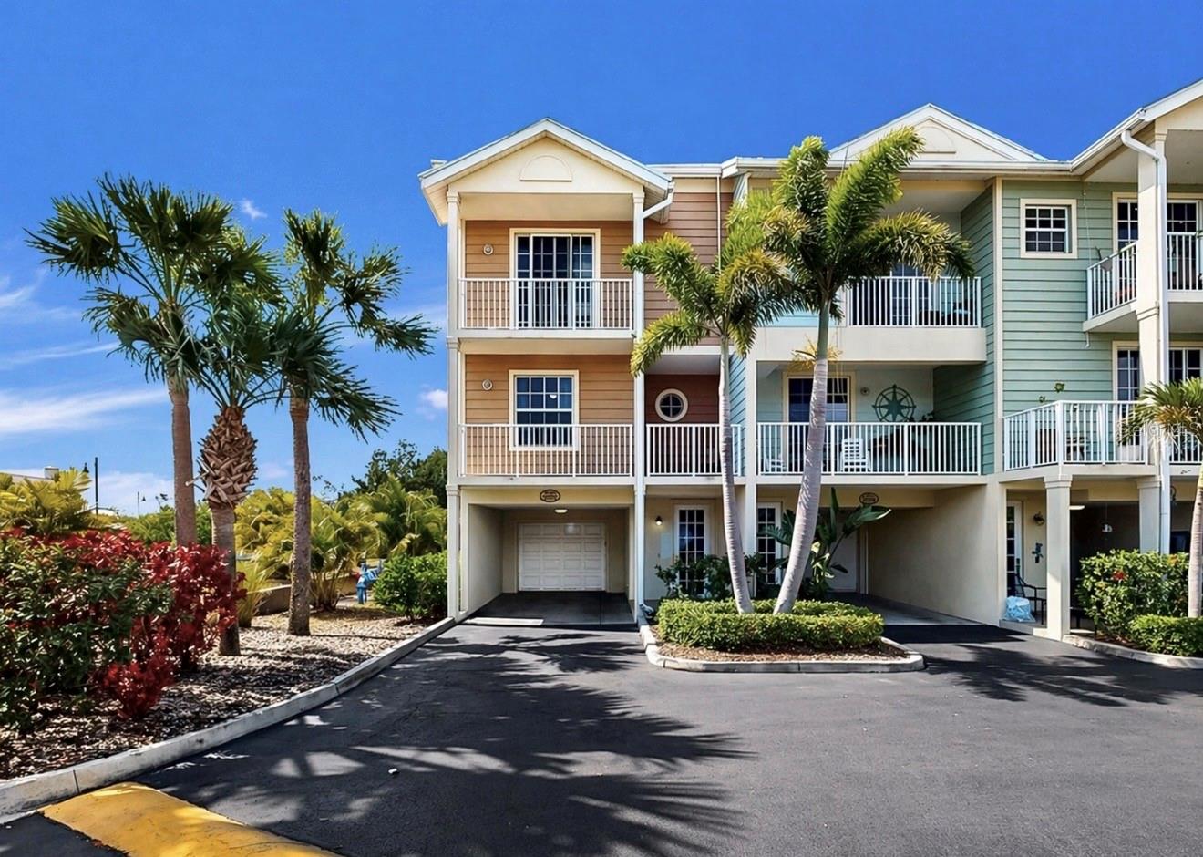 3202 MANGROVE POINT DR, RUSKIN, FL, 33570