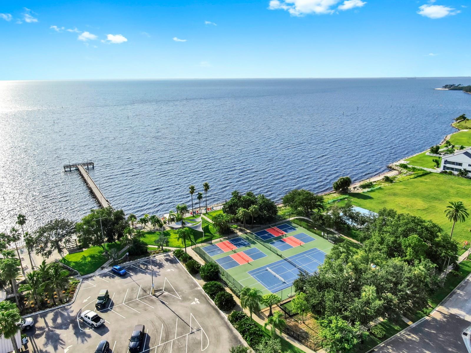 3202 MANGROVE POINT DR, RUSKIN, FL, 33570
