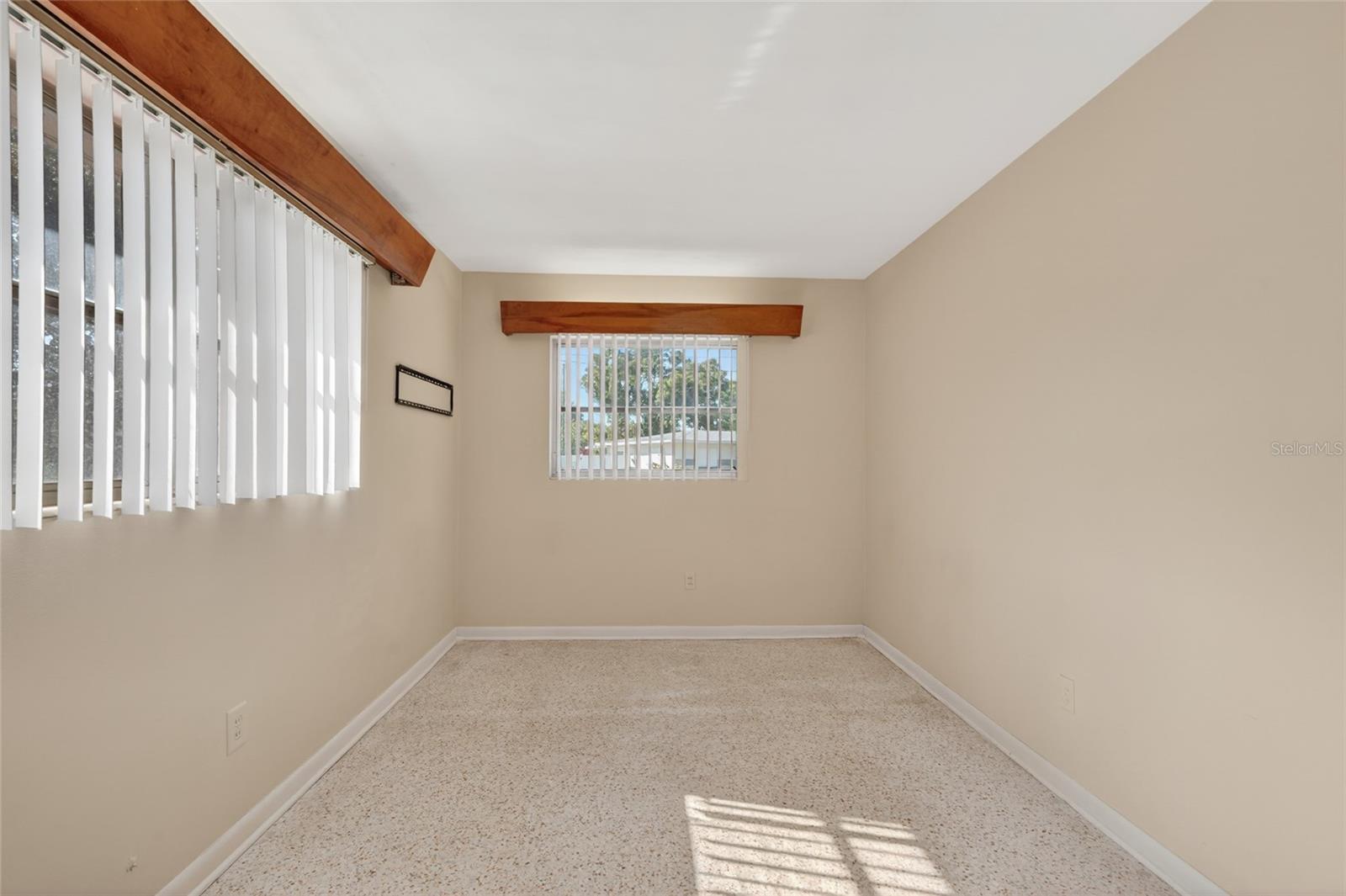 1610 VALENCIA DR W, LARGO, FL, 33778