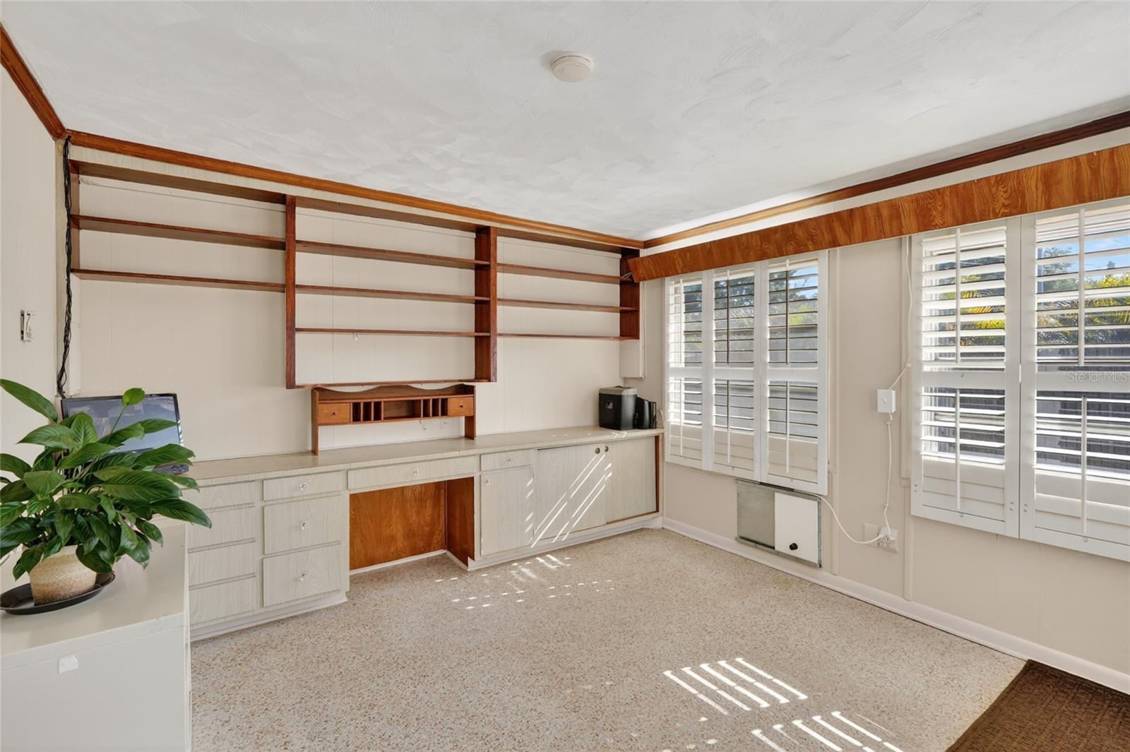 1610 VALENCIA DR W, LARGO, FL, 33778