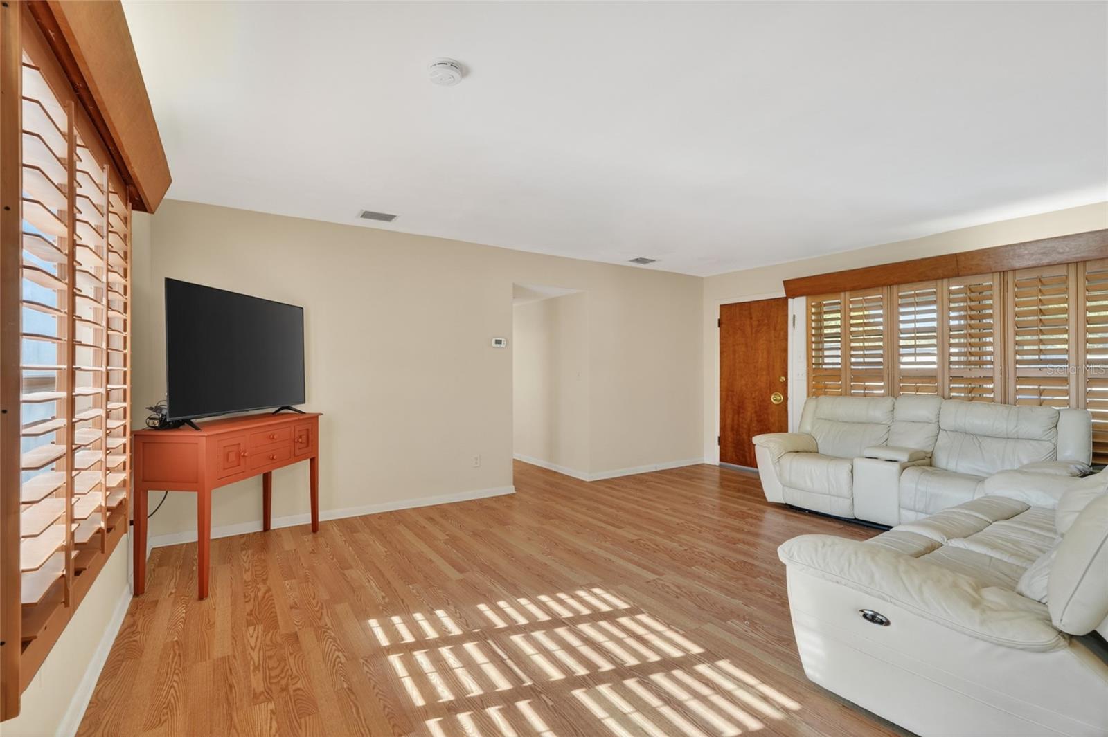 1610 VALENCIA DR W, LARGO, FL, 33778