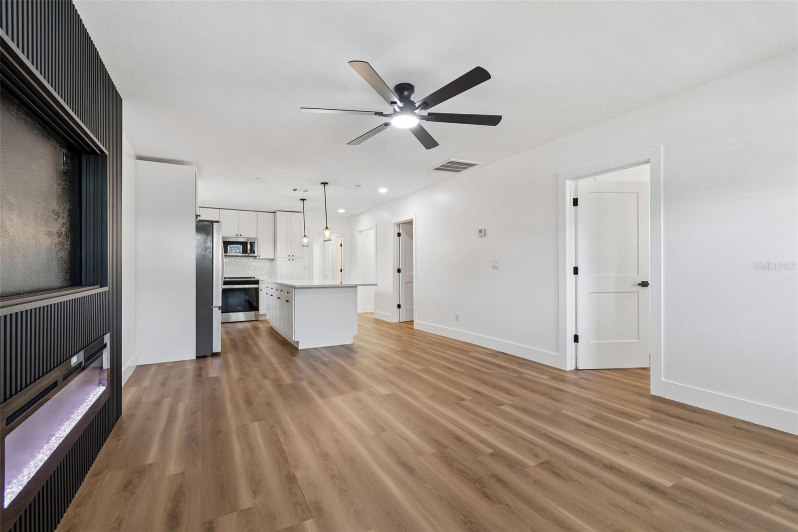 106 E FERN ST, TAMPA, FL, 33604