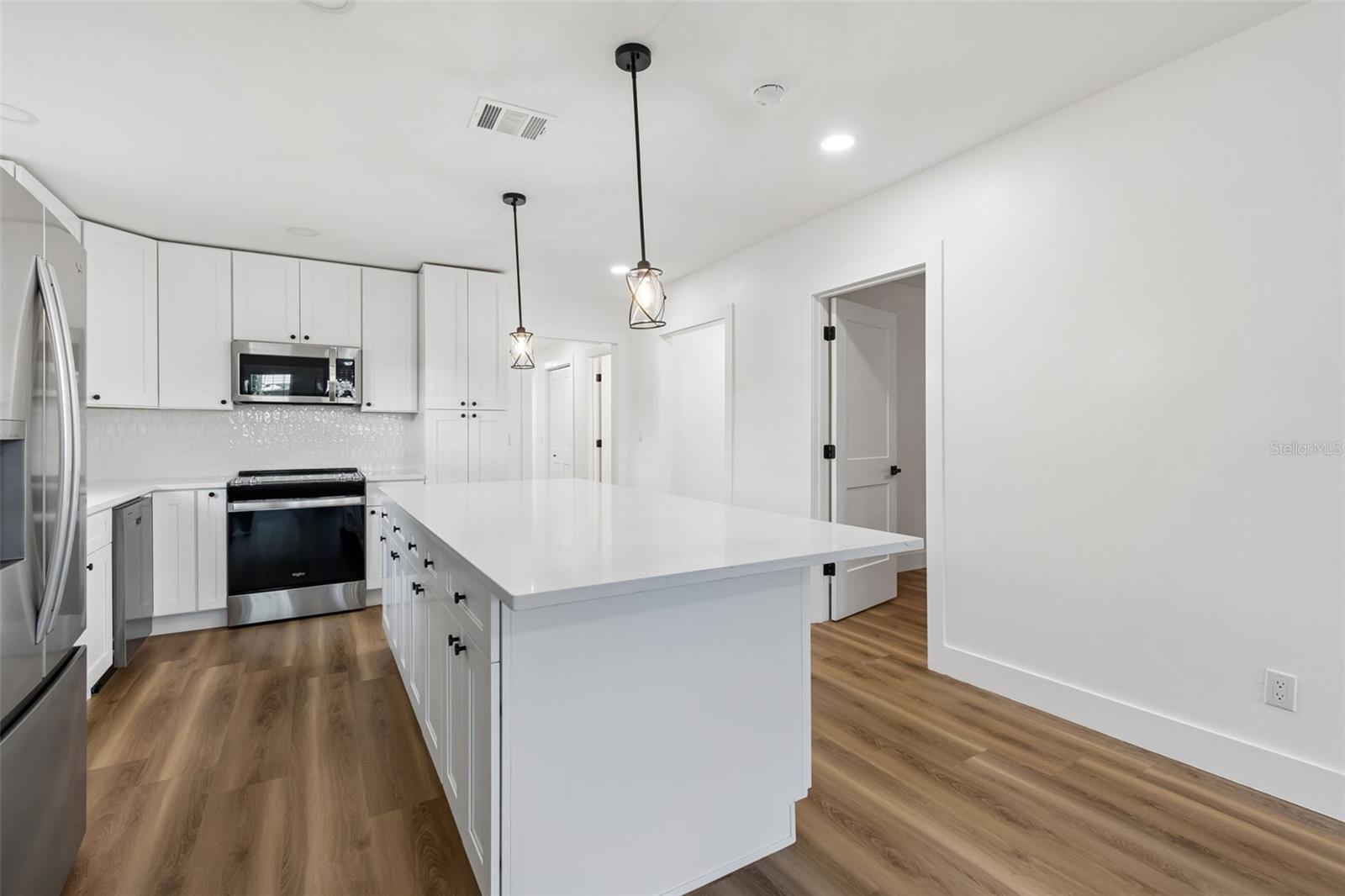 106 E FERN ST, TAMPA, FL, 33604