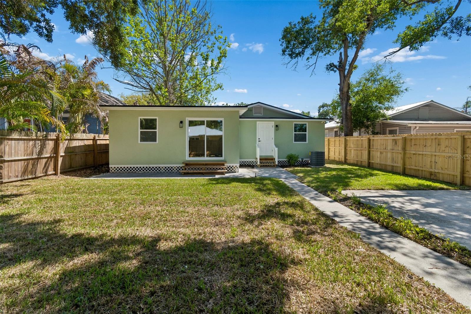 106 E FERN ST, TAMPA, FL, 33604