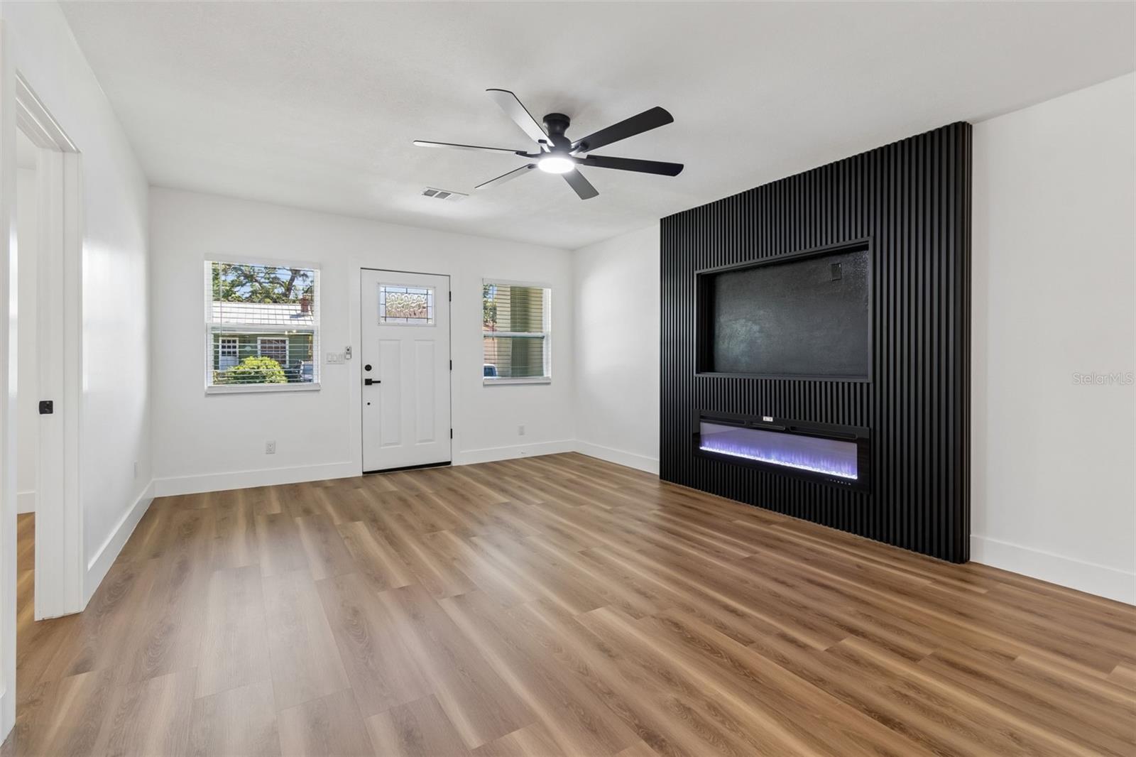 106 E FERN ST, TAMPA, FL, 33604