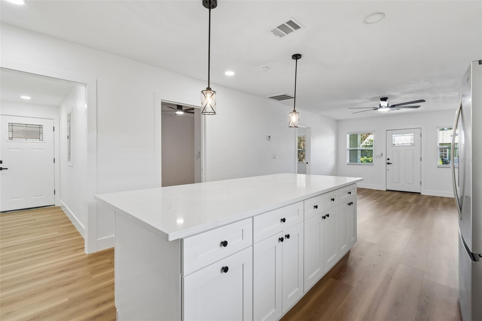 106 E FERN ST, TAMPA, FL, 33604