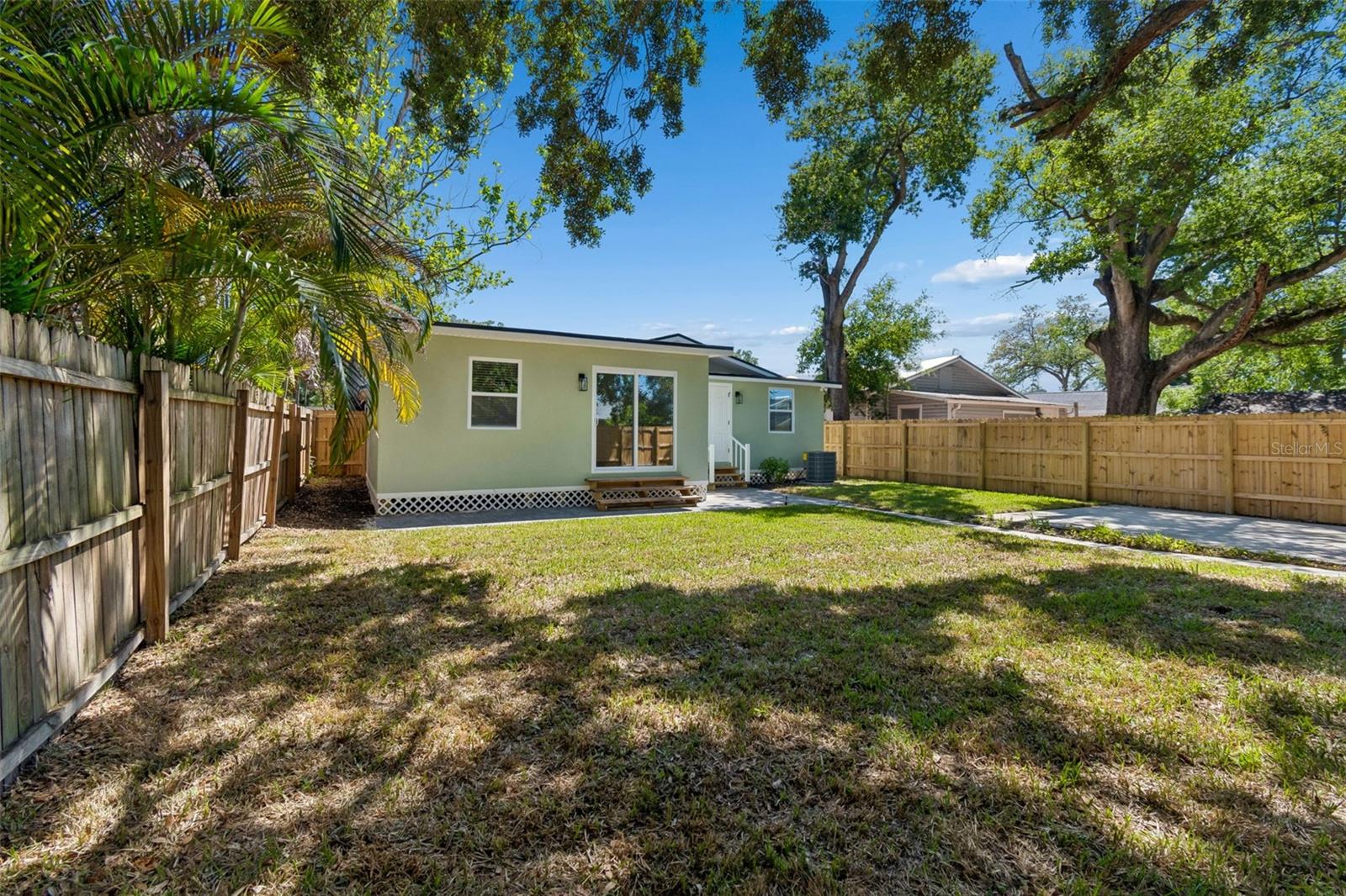 106 E FERN ST, TAMPA, FL, 33604