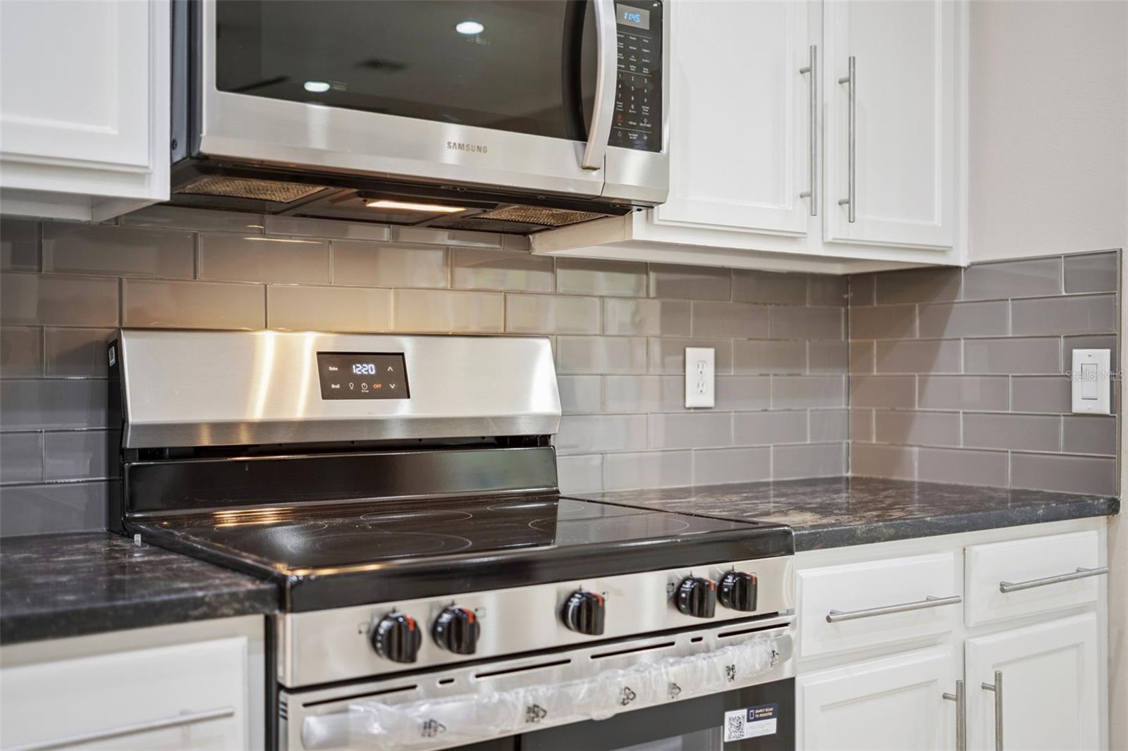 1825 AMARYLLIS CIRCLE, ORLANDO, FL, 32825