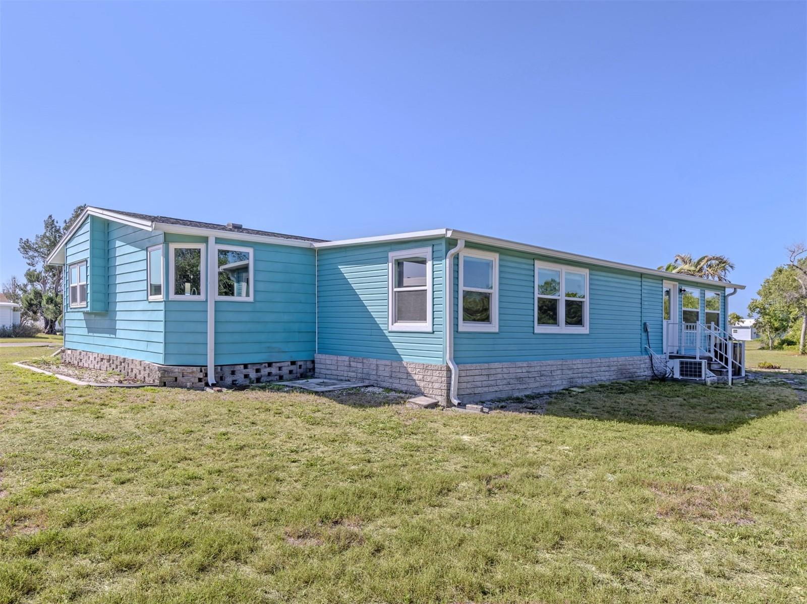 592 PORTSIDE DR, NORTH PORT, FL, 34287