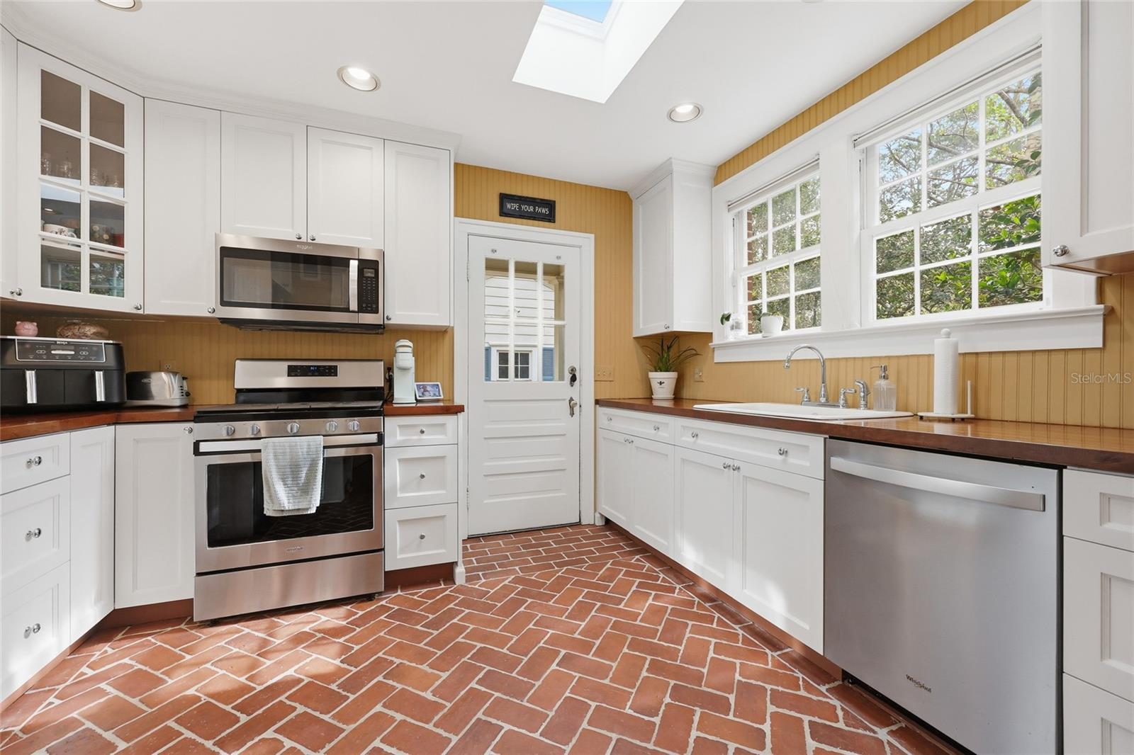 2150 NW 7TH LN, GAINESVILLE, FL, 32603