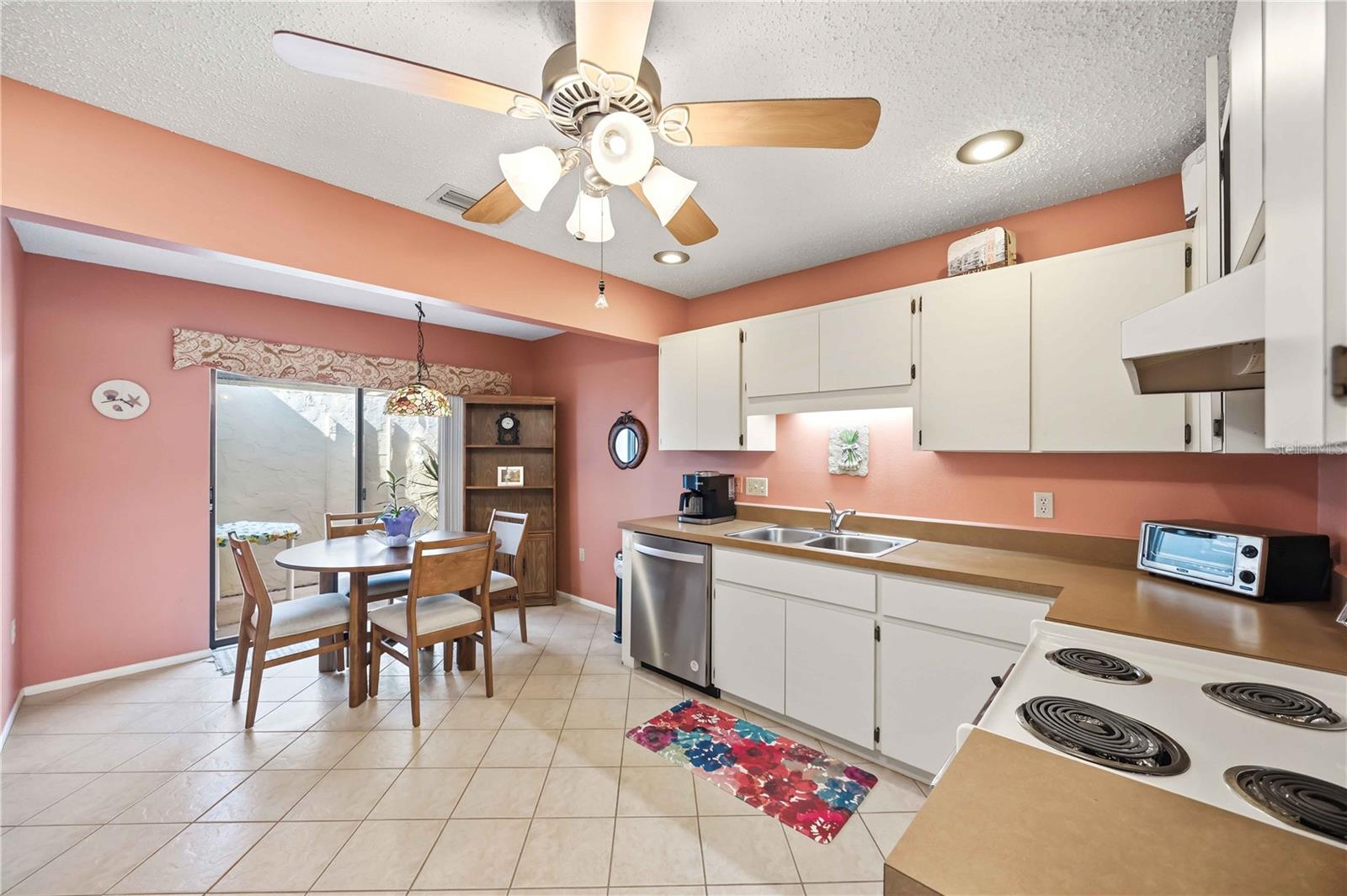 38 PEBBLE ROCK DR, VENICE, FL, 34293