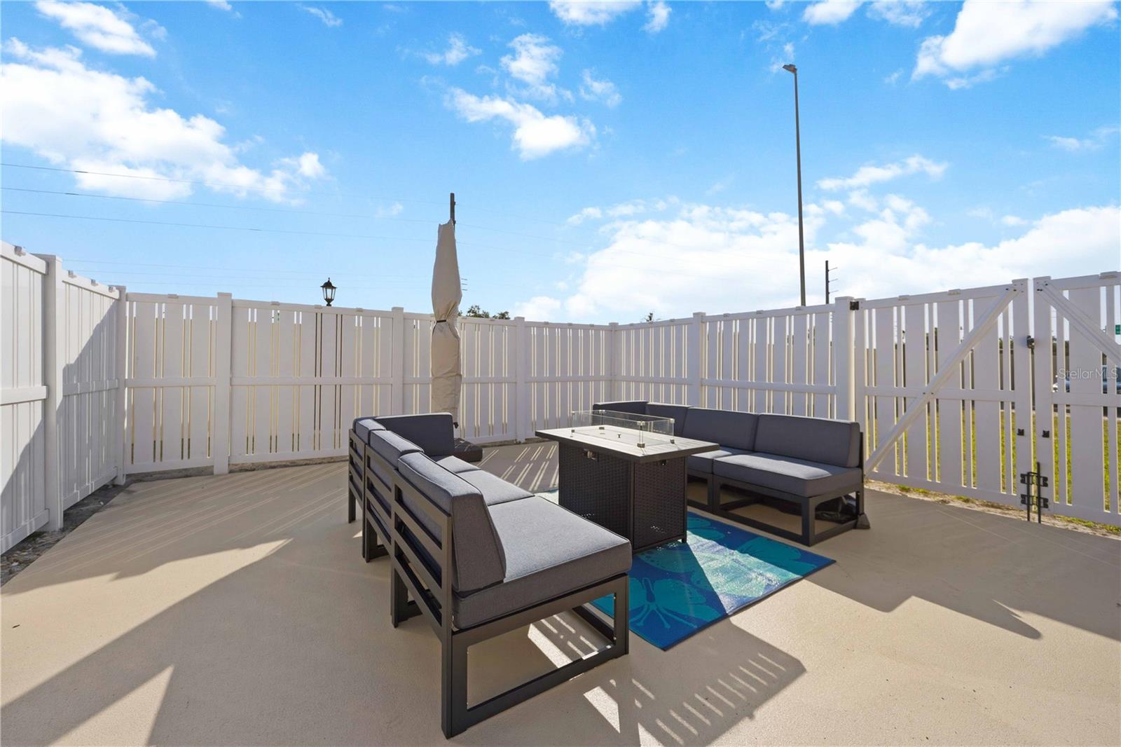 38 PEBBLE ROCK DR, VENICE, FL, 34293
