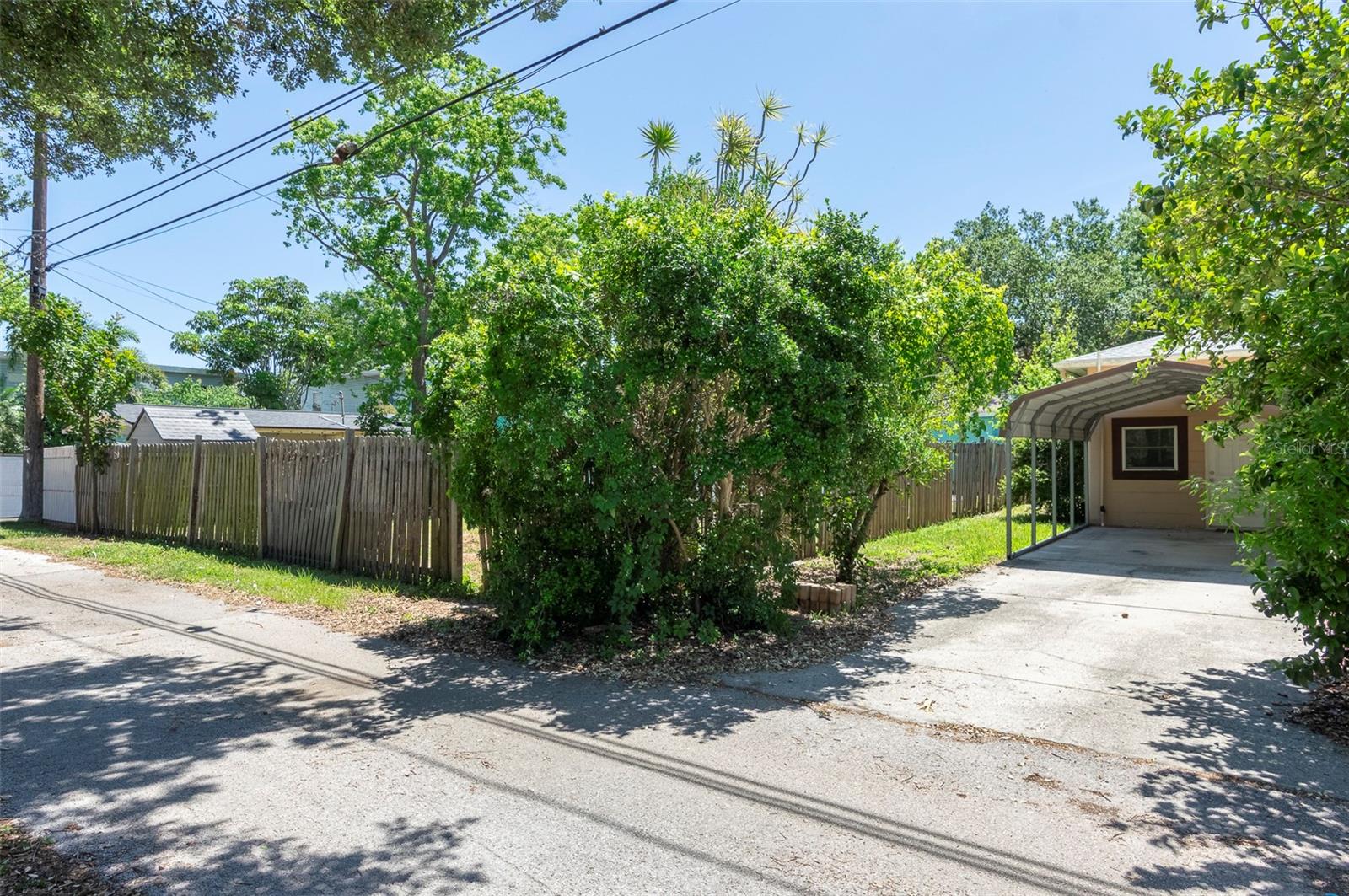 983 47TH AVE N, ST PETERSBURG, FL, 33703