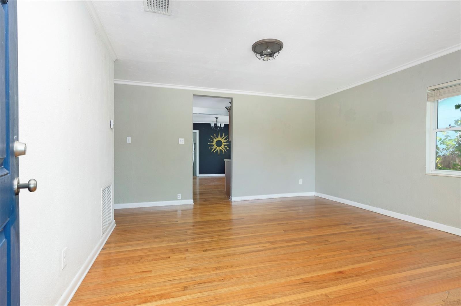 983 47TH AVE N, ST PETERSBURG, FL, 33703