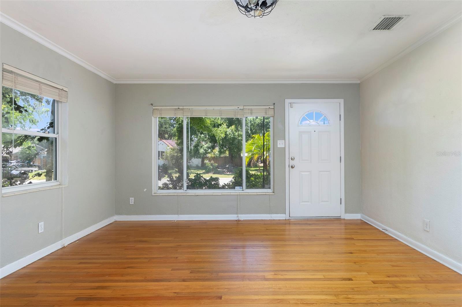 983 47TH AVE N, ST PETERSBURG, FL, 33703