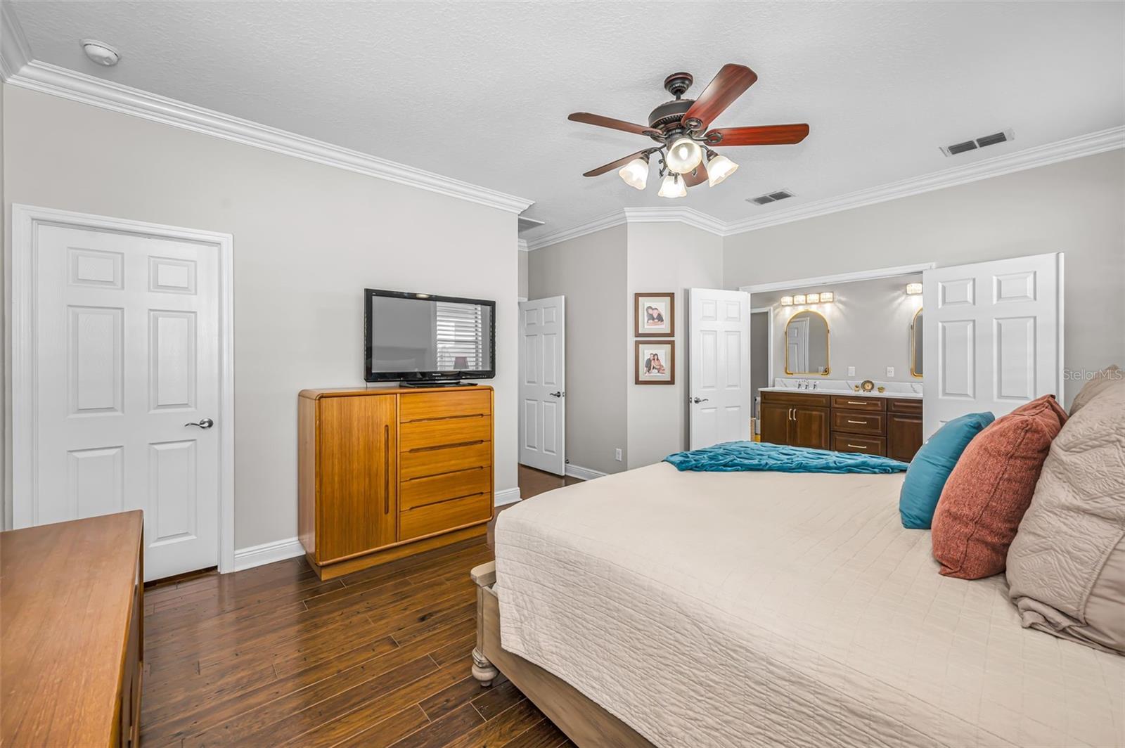 8449 BLUEVINE SKY DR, LAND O LAKES, FL, 34637