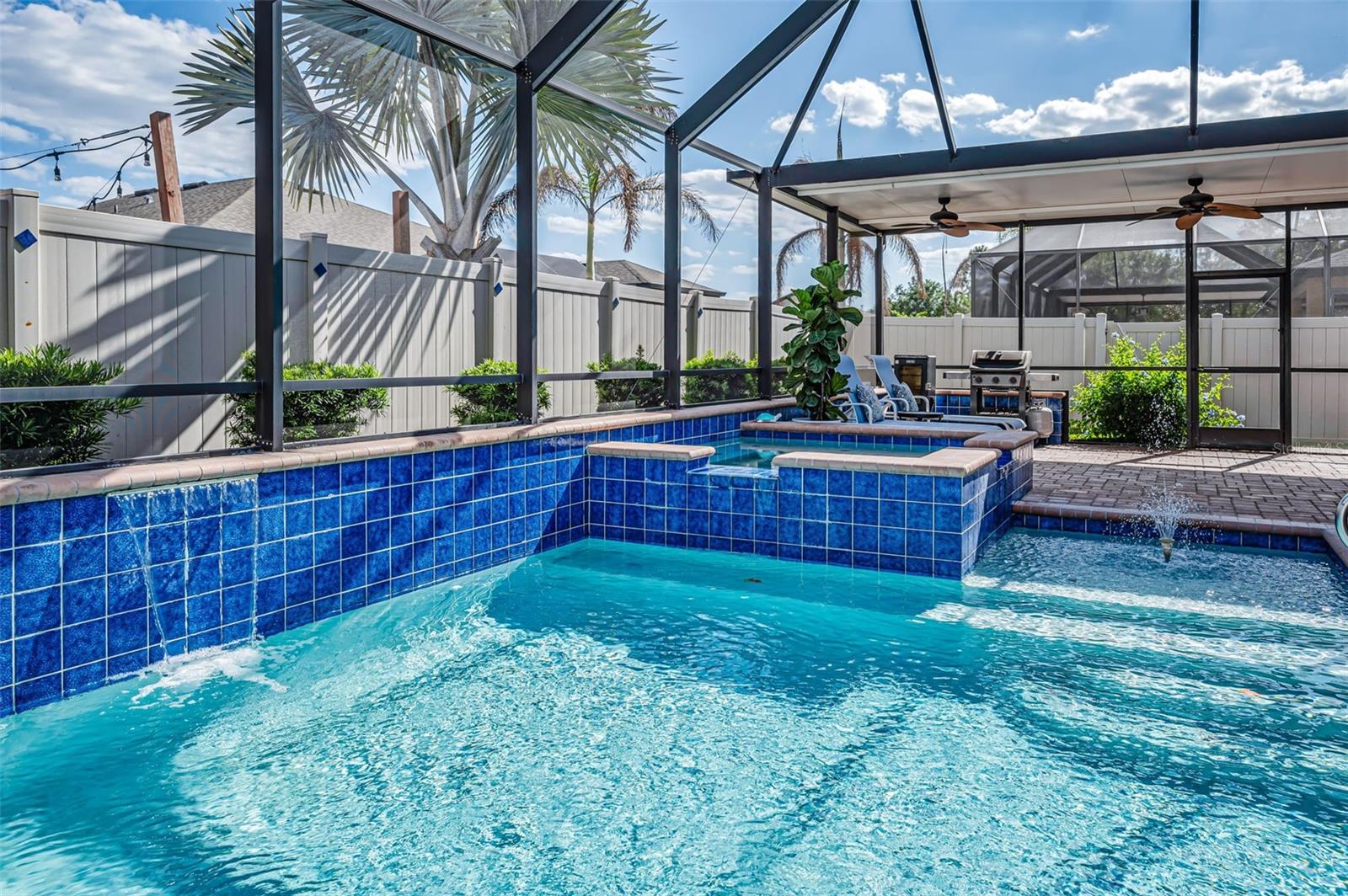 8449 BLUEVINE SKY DR, LAND O LAKES, FL, 34637