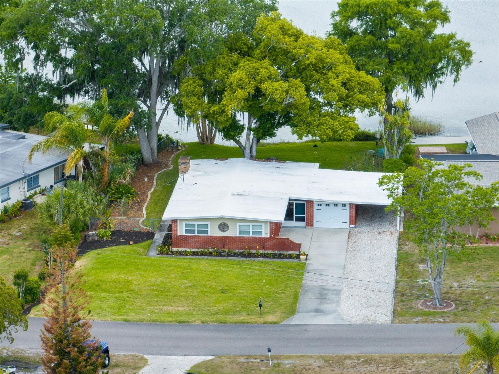 620 LAKE DR, OVIEDO, FL, 32766