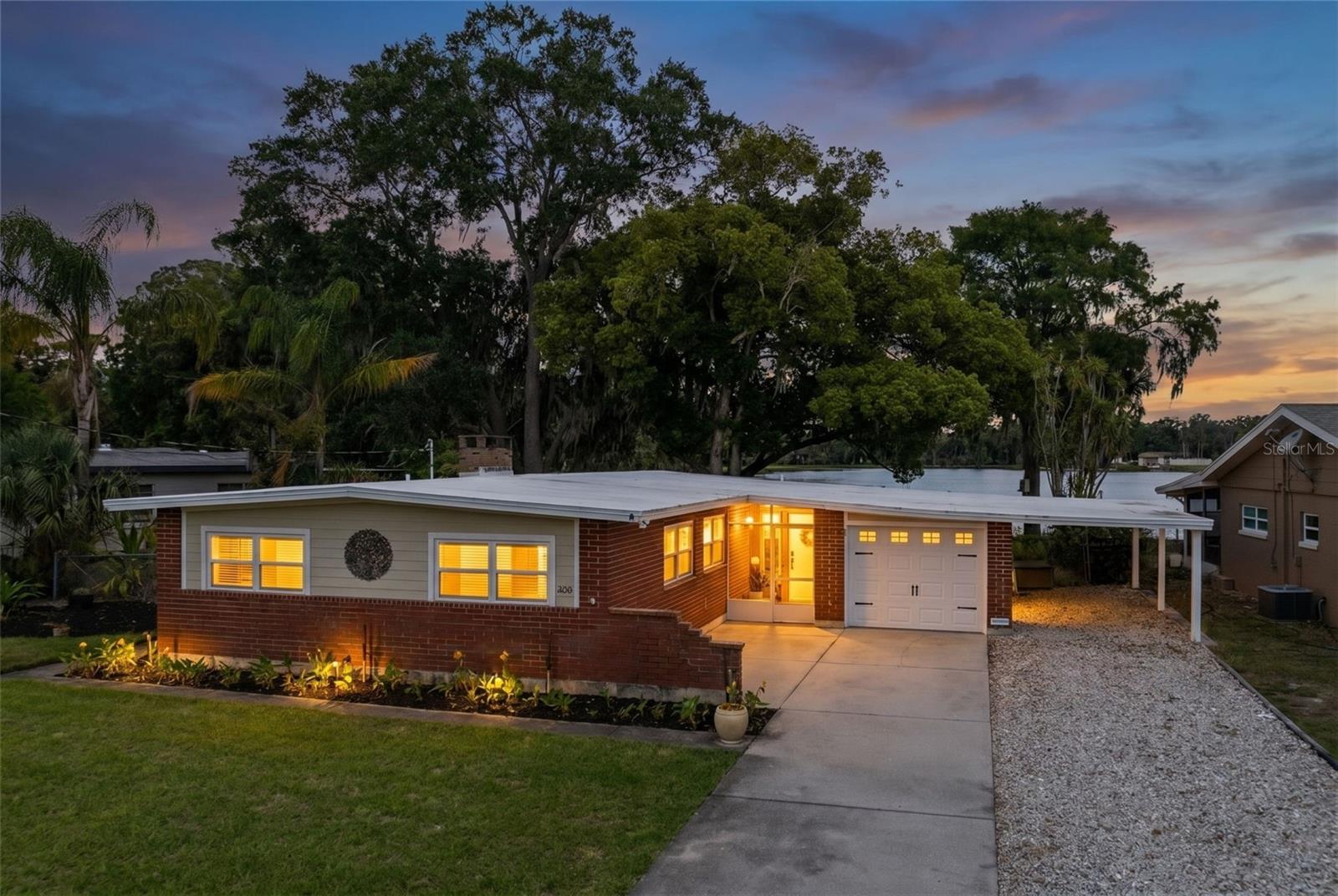 620 LAKE DR, OVIEDO, FL, 32766