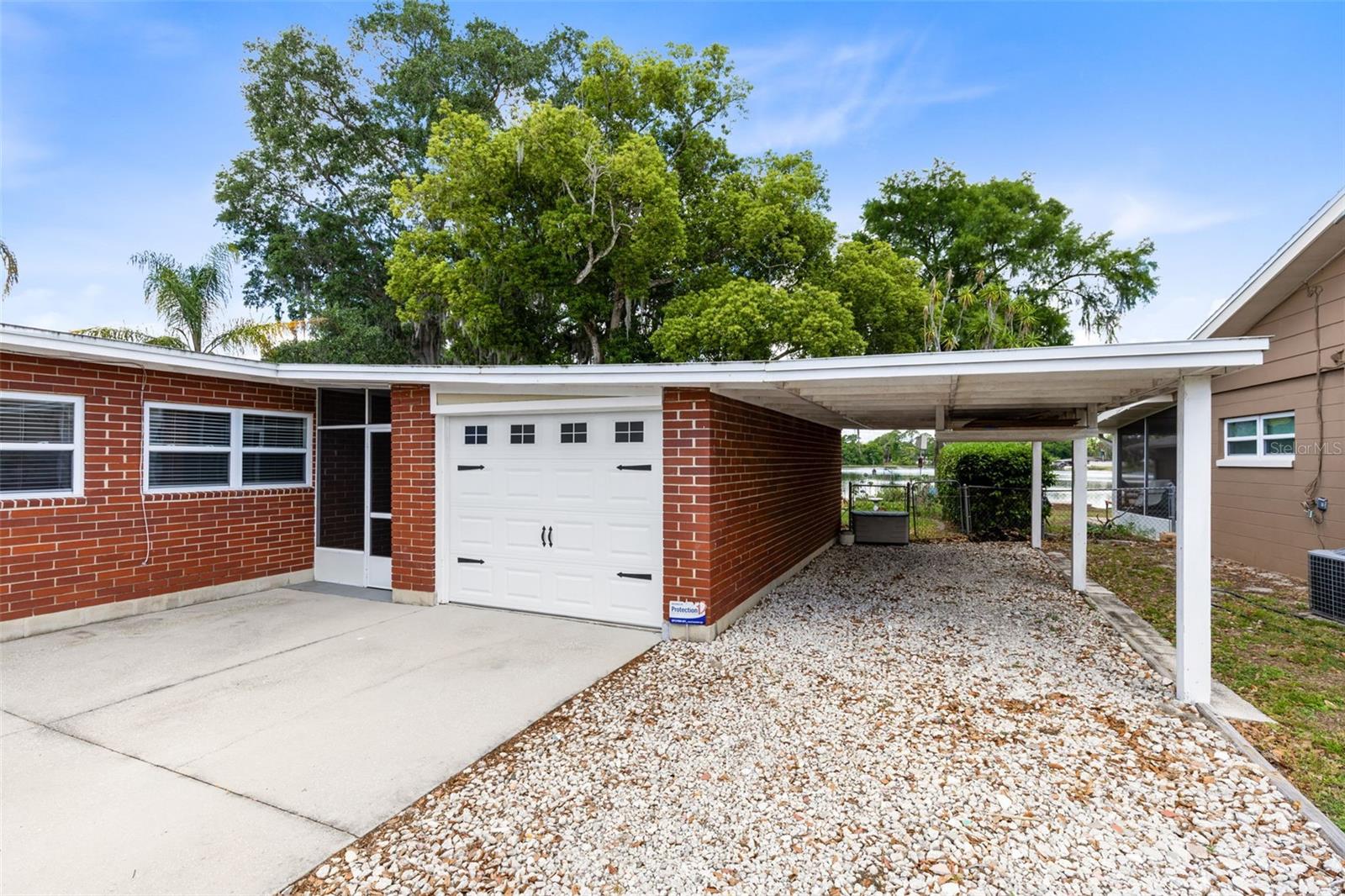 620 LAKE DR, OVIEDO, FL, 32766