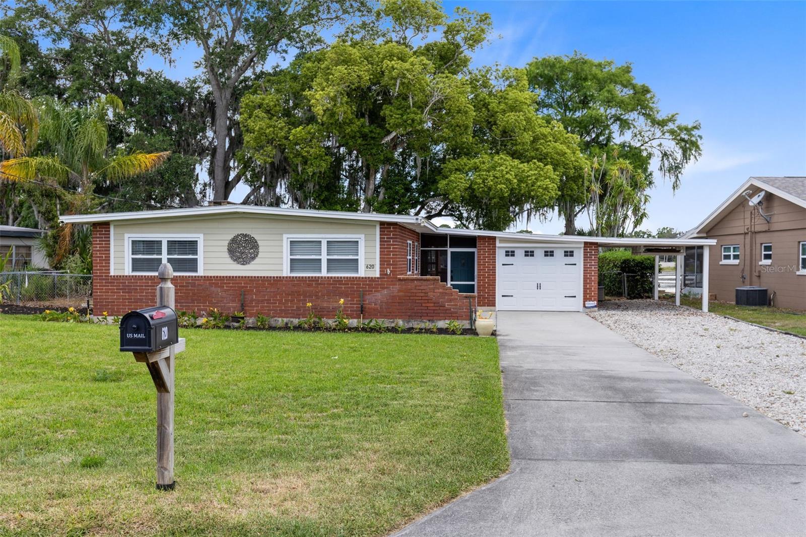 620 LAKE DR, OVIEDO, FL, 32766