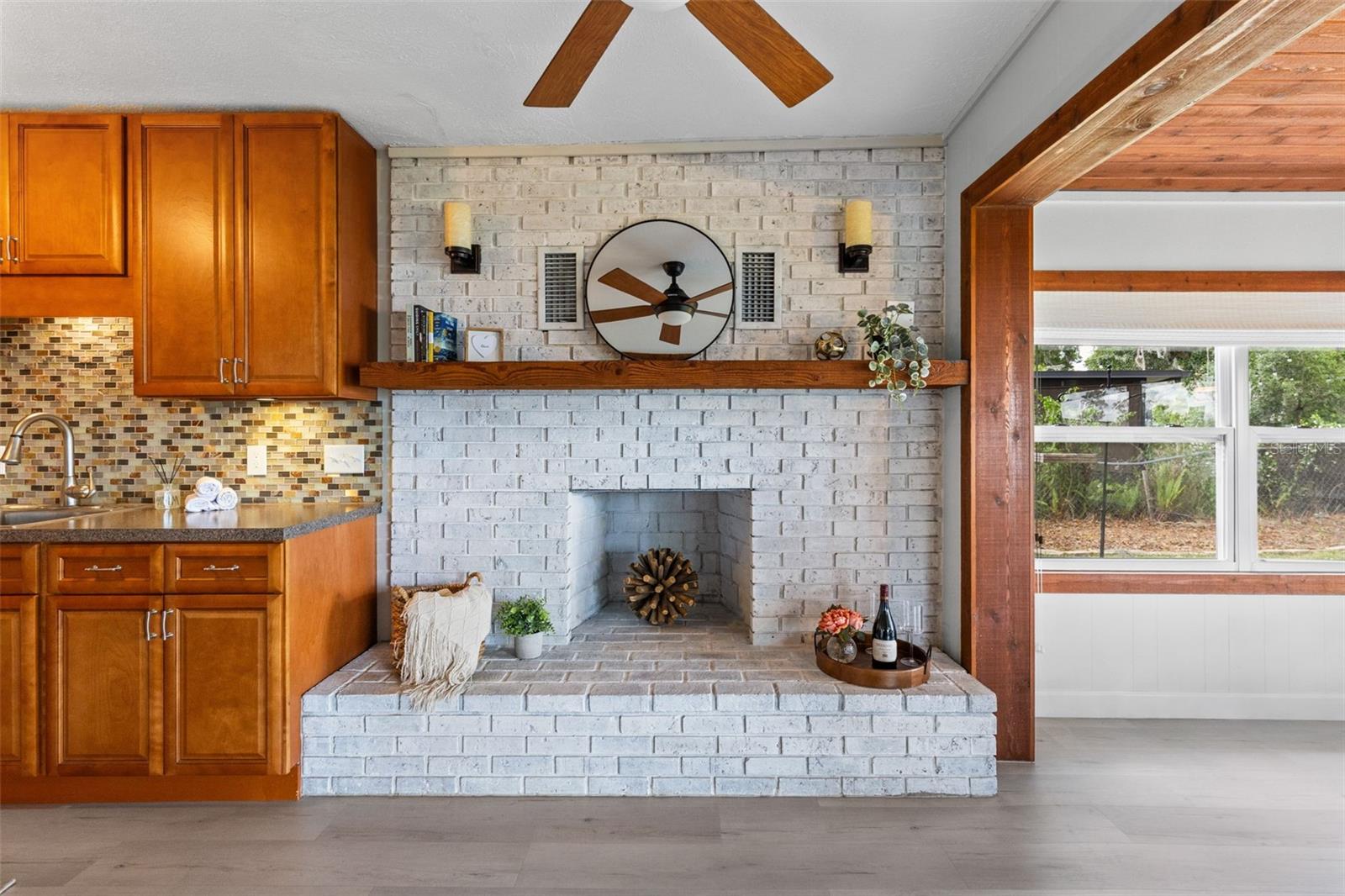 620 LAKE DR, OVIEDO, FL, 32766