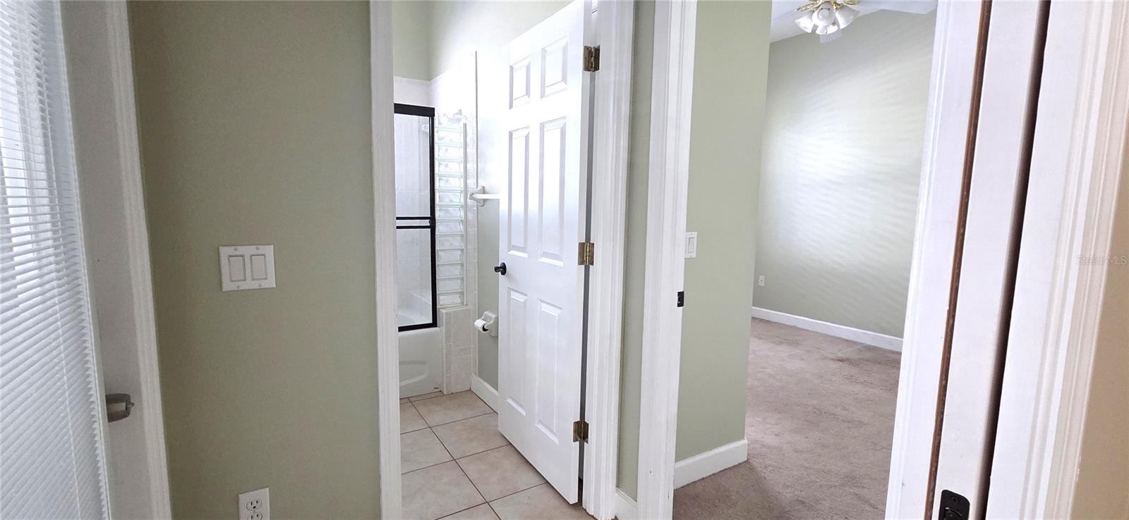 5352 CAMBERLEA AVE, ZEPHYRHILLS, FL, 33541