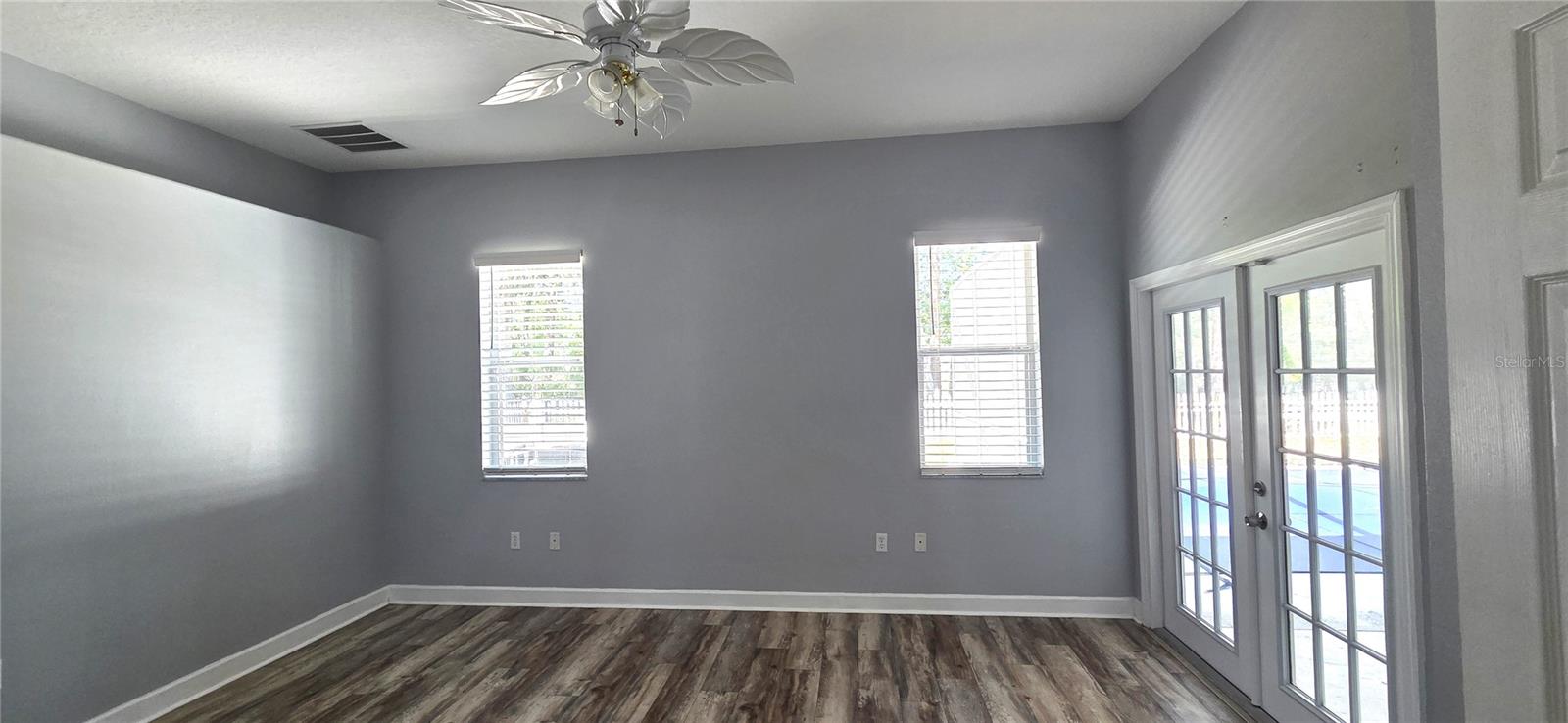 5352 CAMBERLEA AVE, ZEPHYRHILLS, FL, 33541