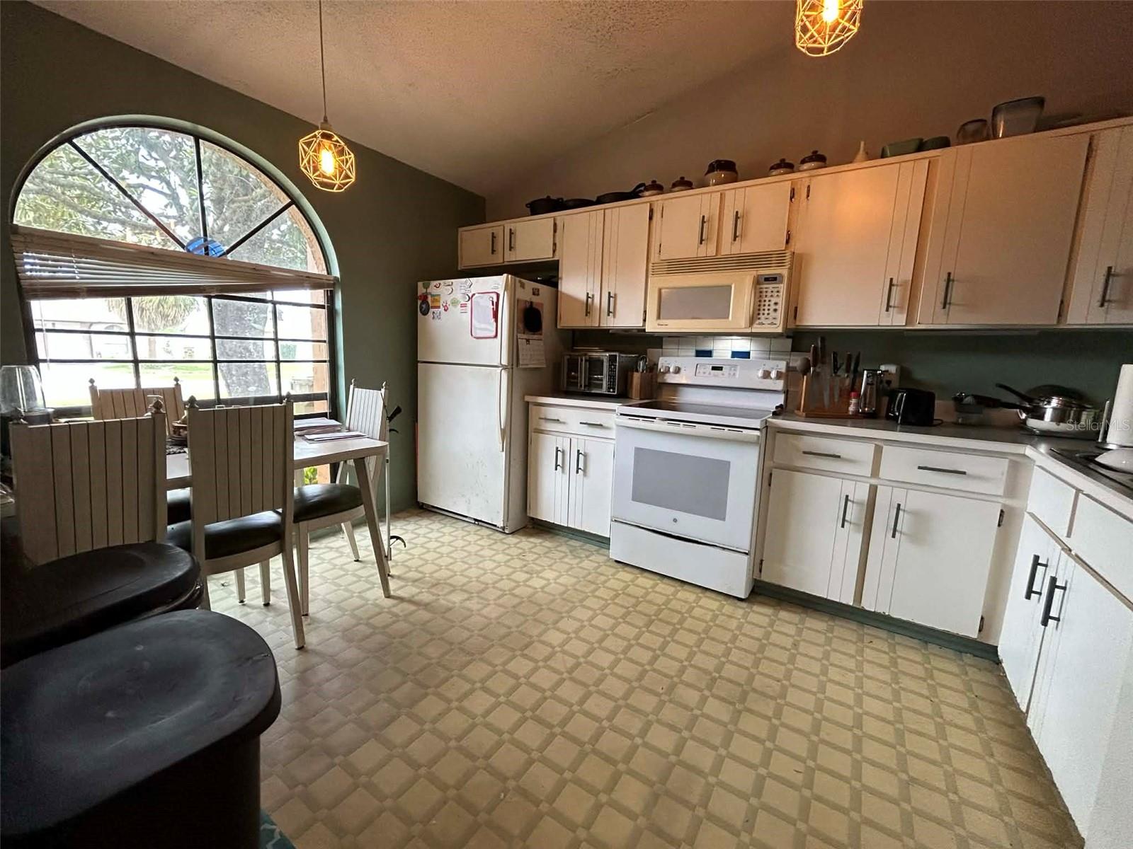 3165 SMOKE SIGNAL CIR, KISSIMMEE, FL, 34746