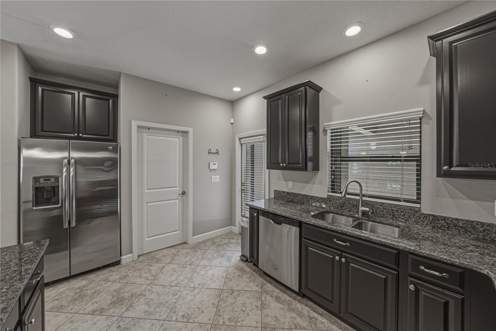 28647 TRANQUIL LAKE CIR, WESLEY CHAPEL, FL, 33543