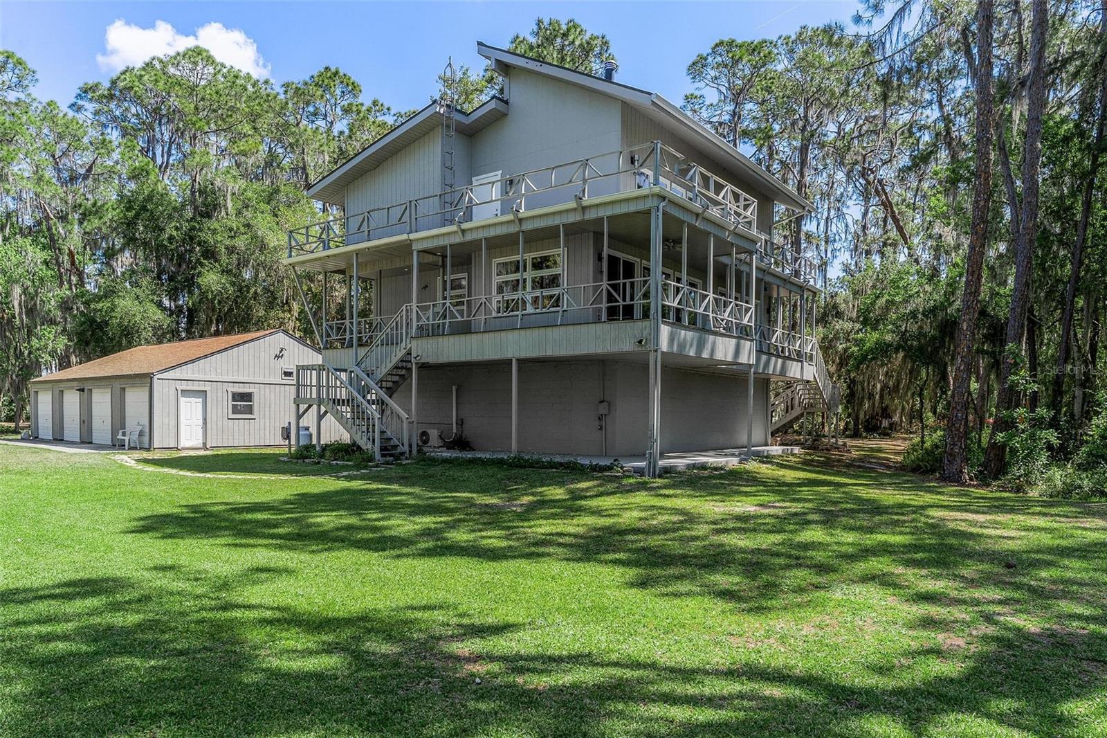 7373 CIRCLE DR, LADY LAKE, FL, 32159