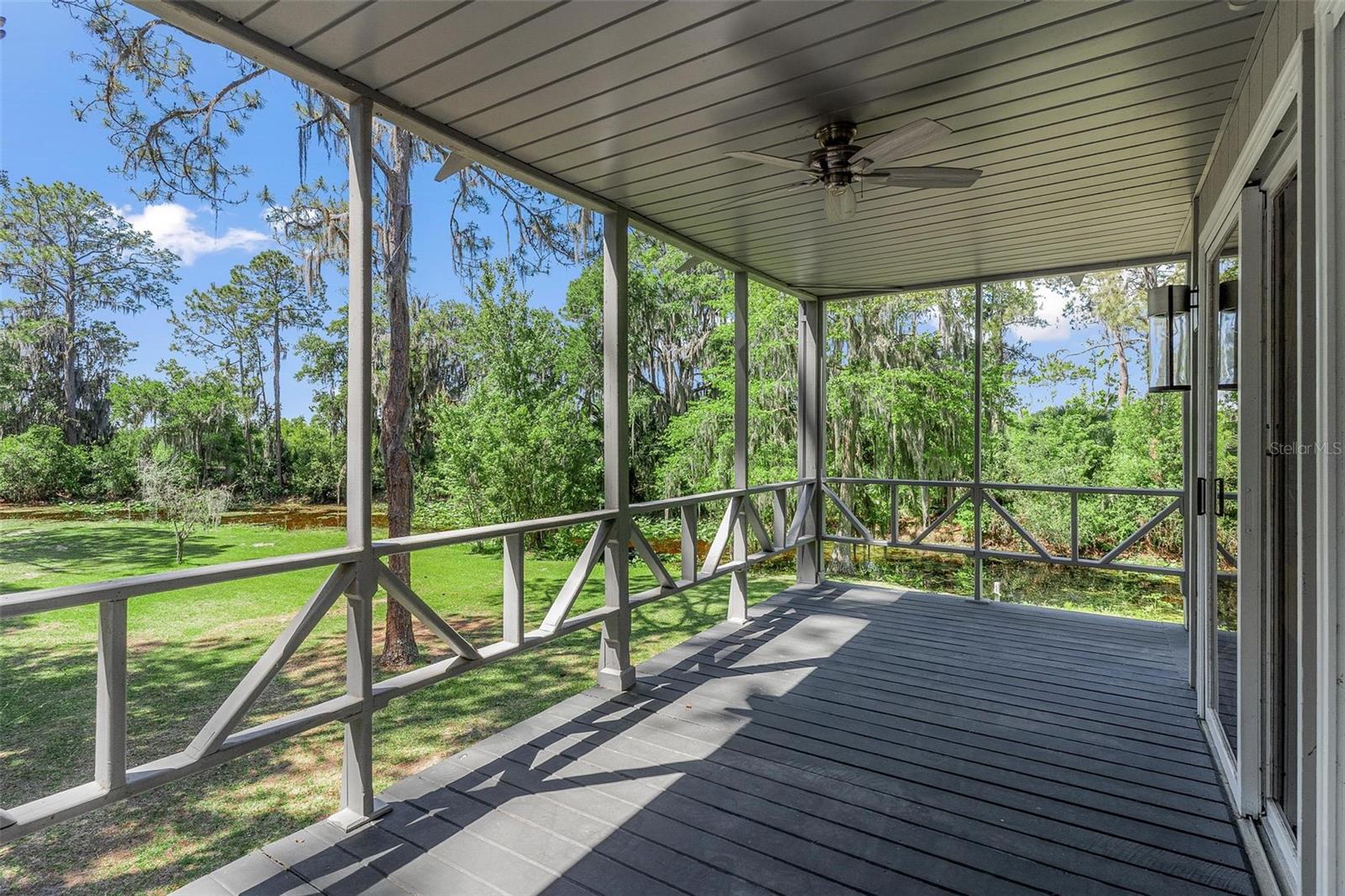 7373 CIRCLE DR, LADY LAKE, FL, 32159