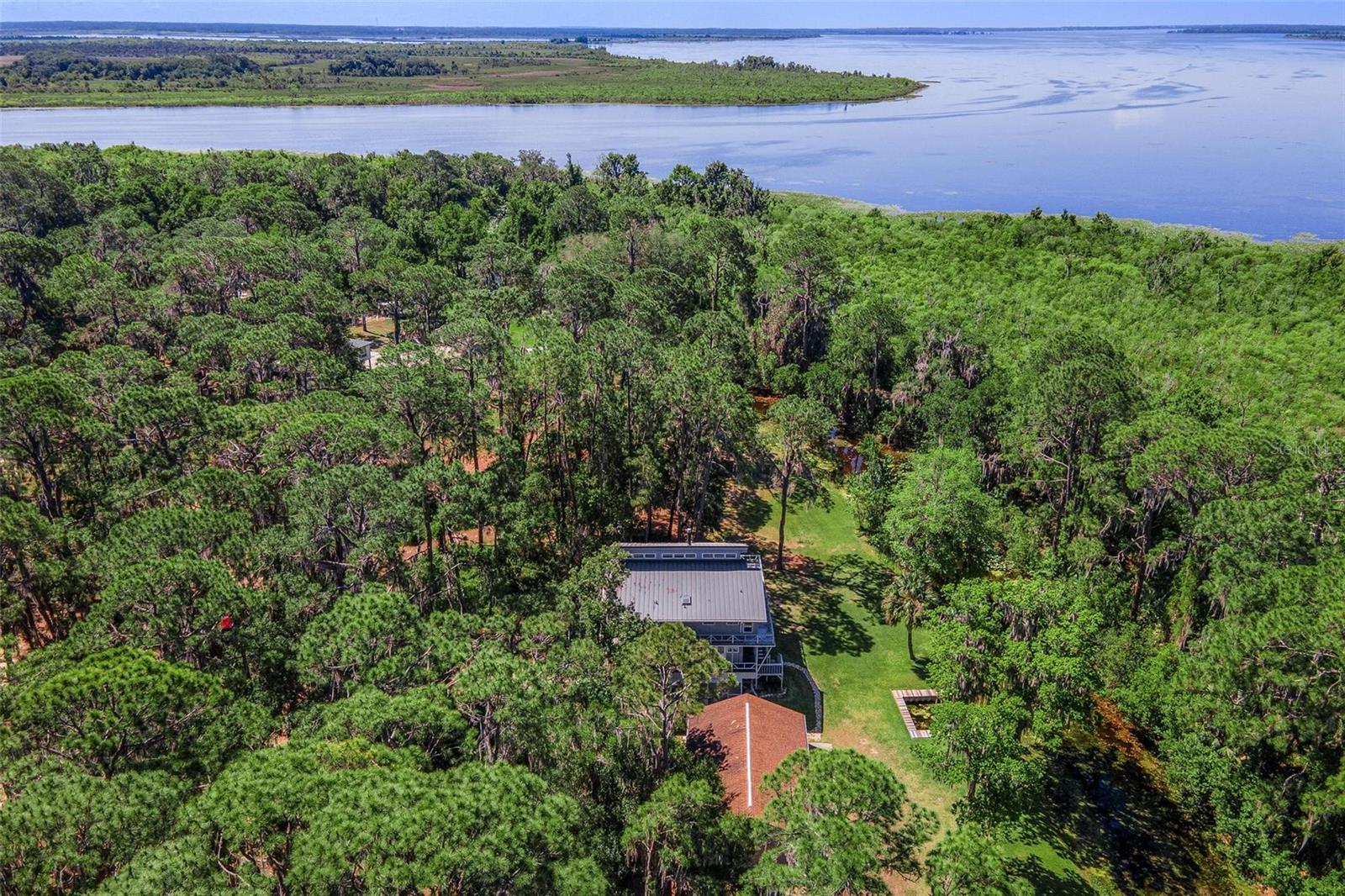7373 CIRCLE DR, LADY LAKE, FL, 32159