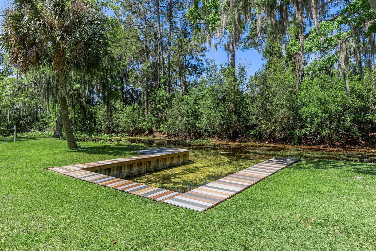 7373 CIRCLE DR, LADY LAKE, FL, 32159