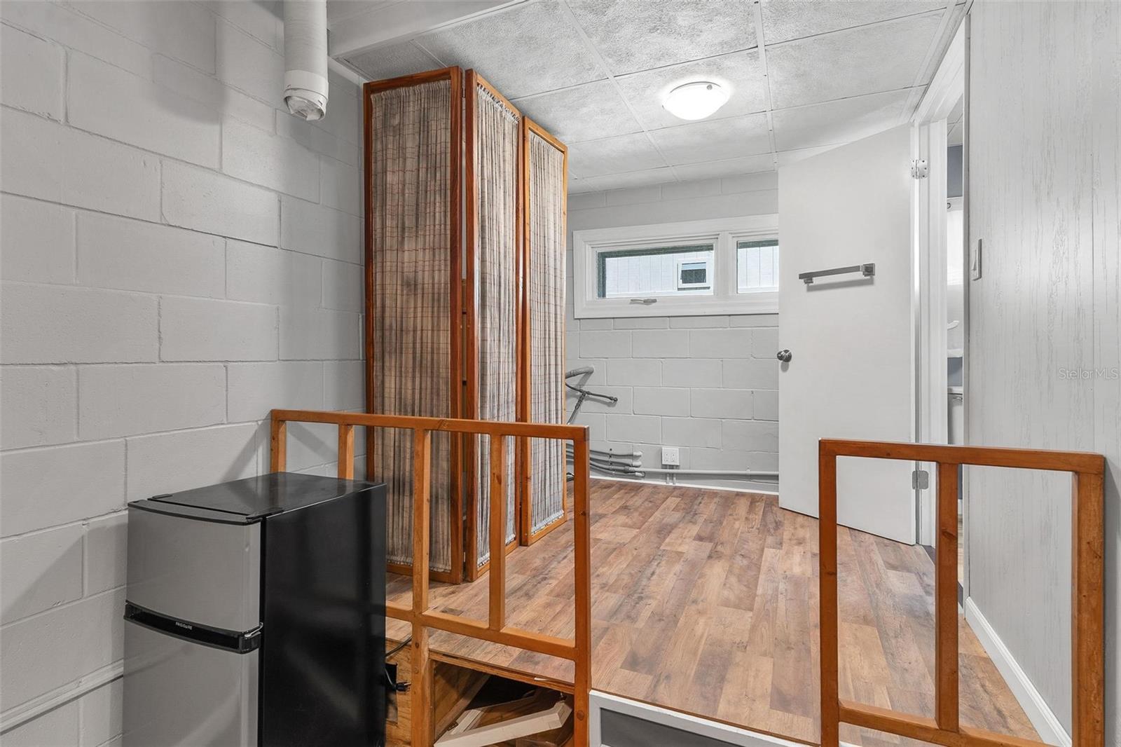 7373 CIRCLE DR, LADY LAKE, FL, 32159